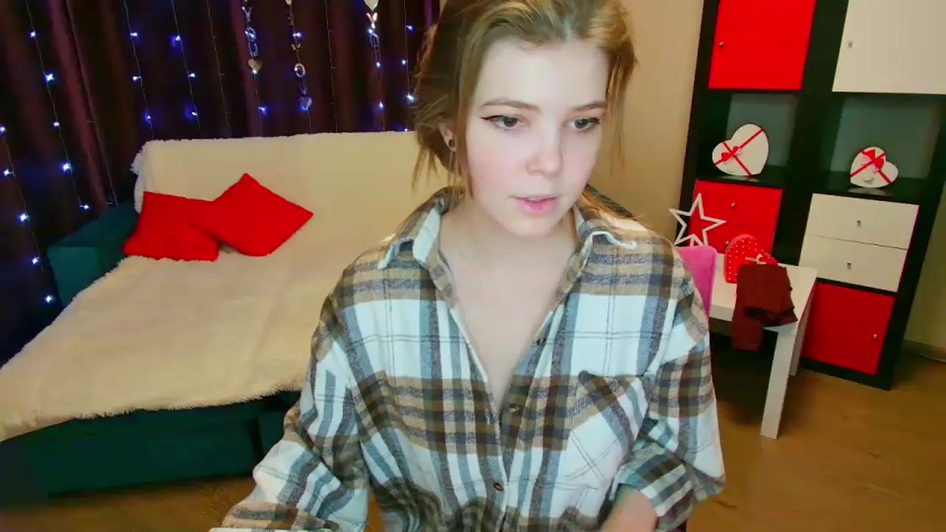 Gallery image thumbnail from EffyShy's myfreecams stream on, 03/05/2023, 13:43 image 16 of 20