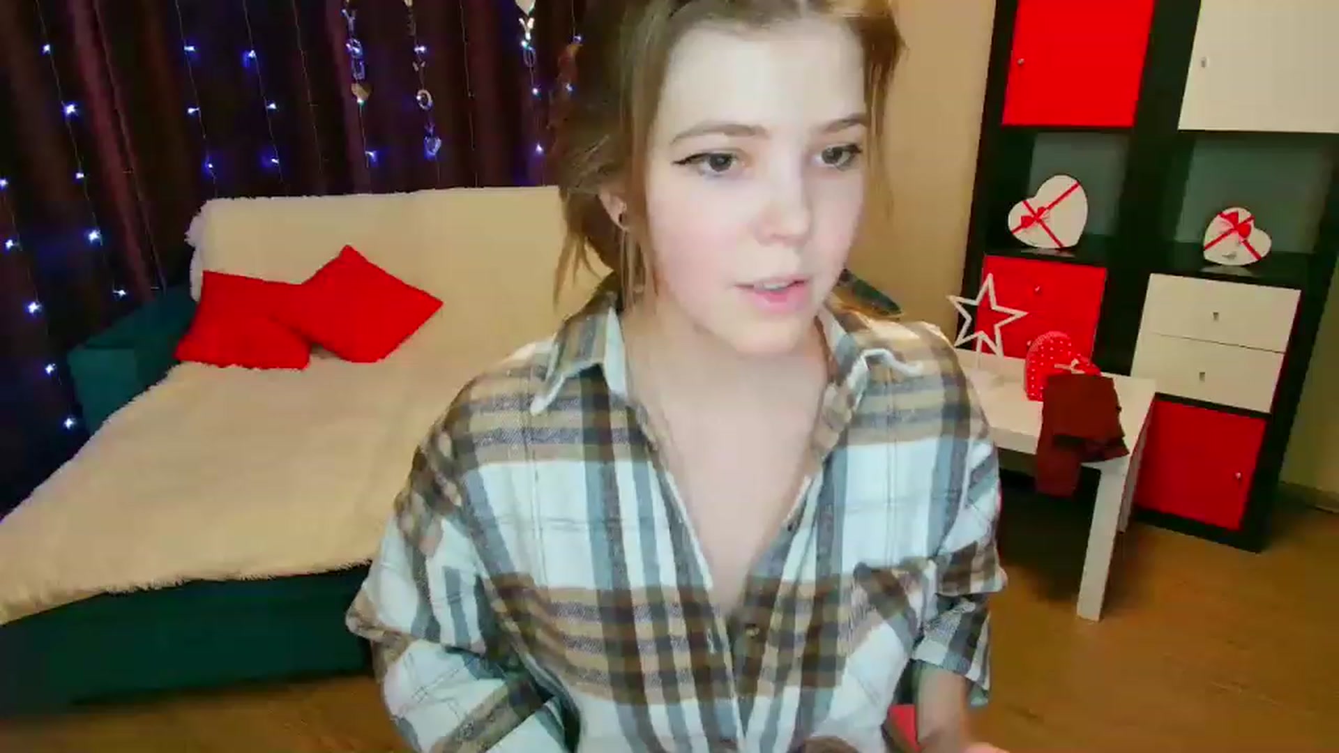 Gallery image thumbnail from EffyShy's myfreecams stream on, 03/05/2023, 13:43 image 14 of 20