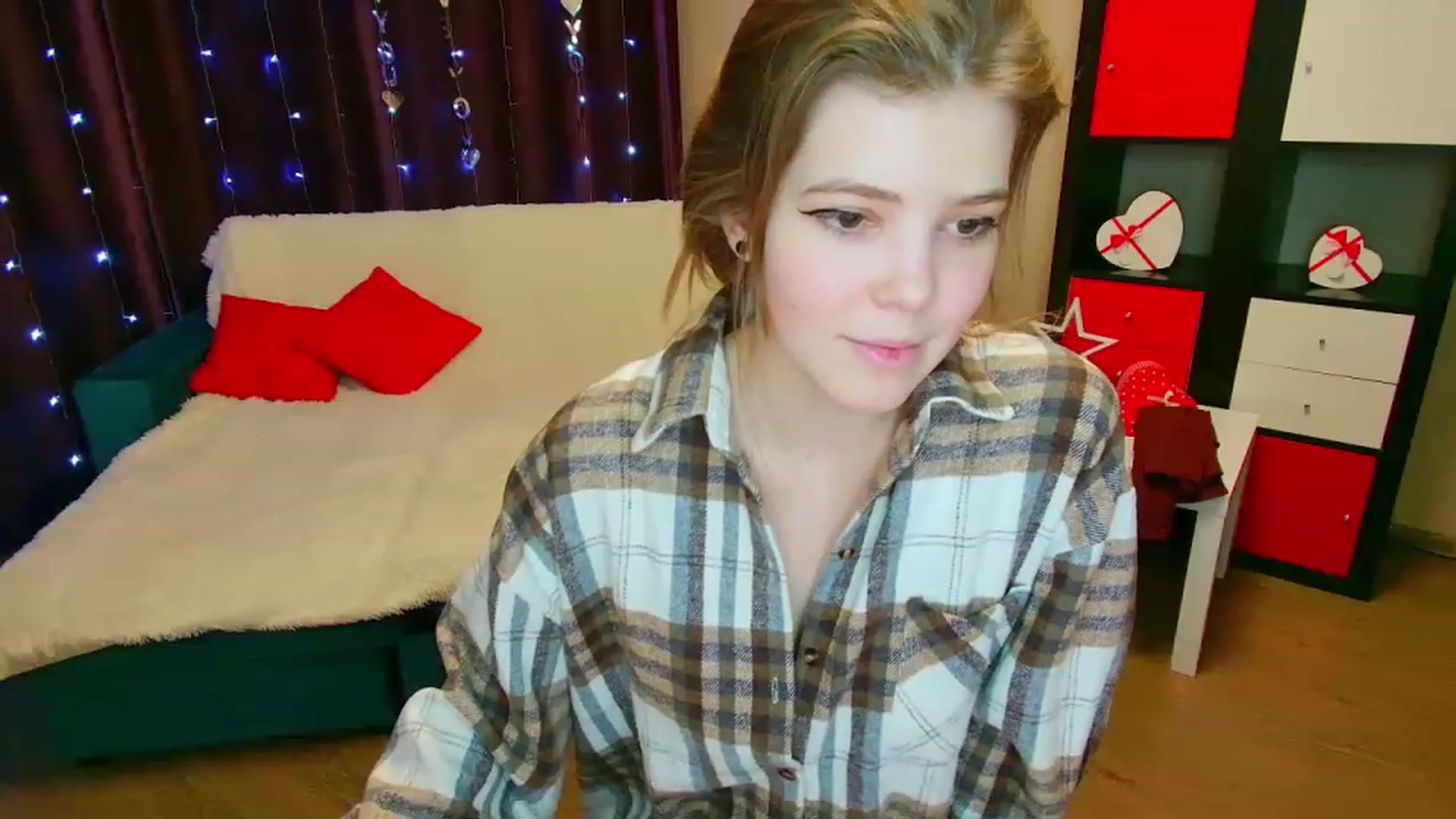 Gallery image thumbnail from EffyShy's myfreecams stream on, 03/05/2023, 13:43 image 9 of 20