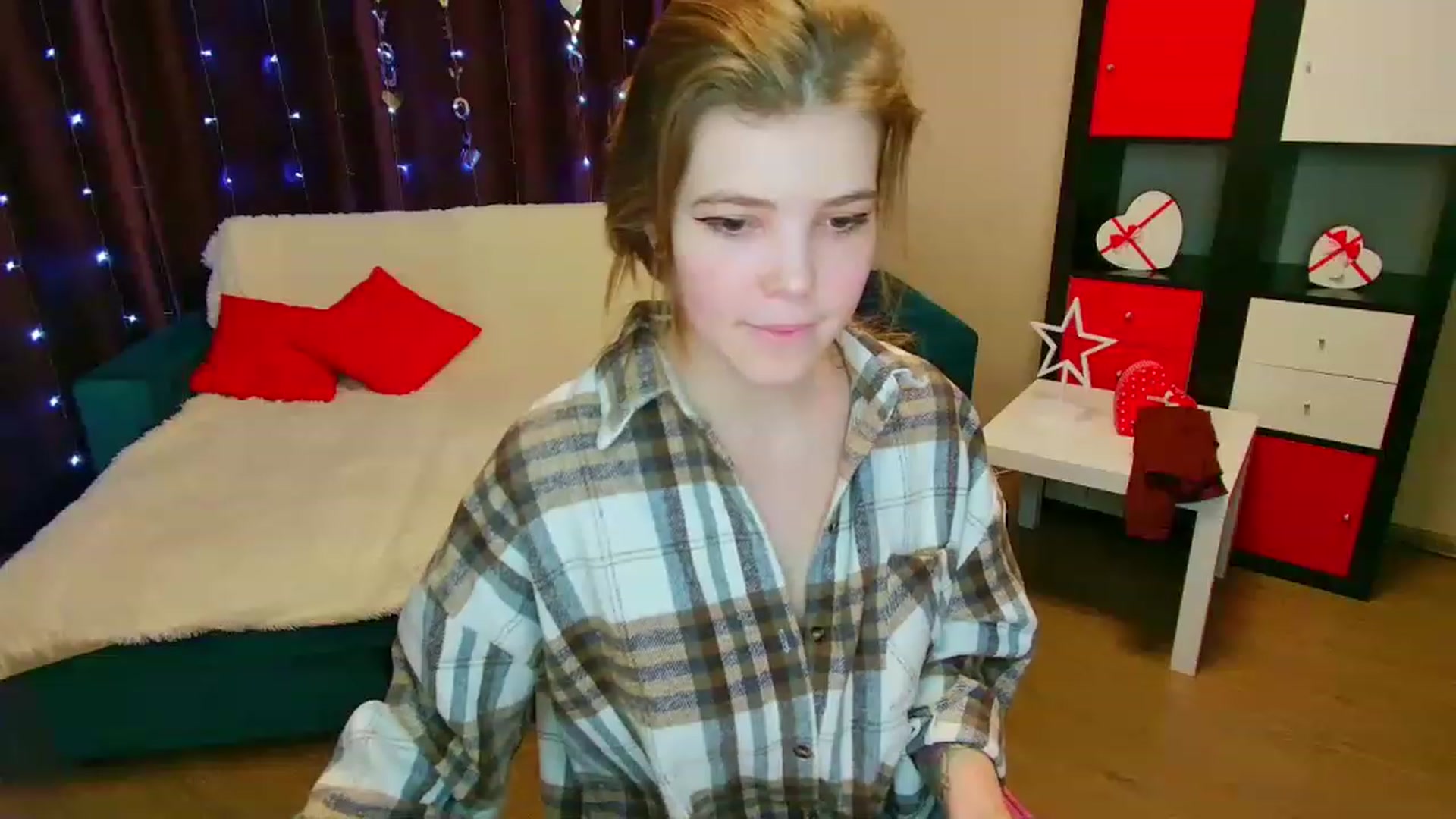 Gallery image thumbnail from EffyShy's myfreecams stream on, 03/05/2023, 13:43 image 4 of 20