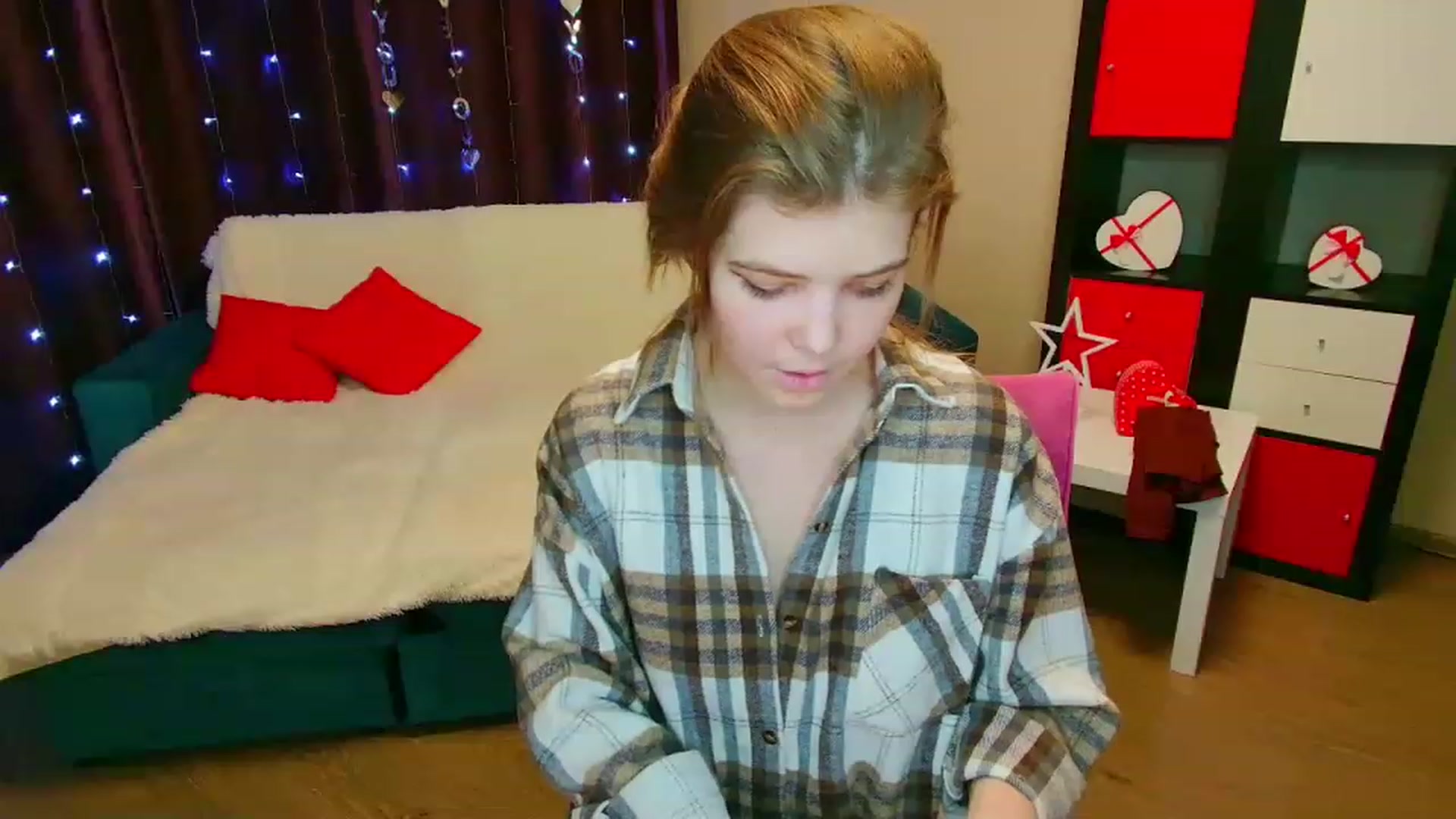 Gallery image thumbnail from EffyShy's myfreecams stream on, 03/05/2023, 13:43 image 11 of 20