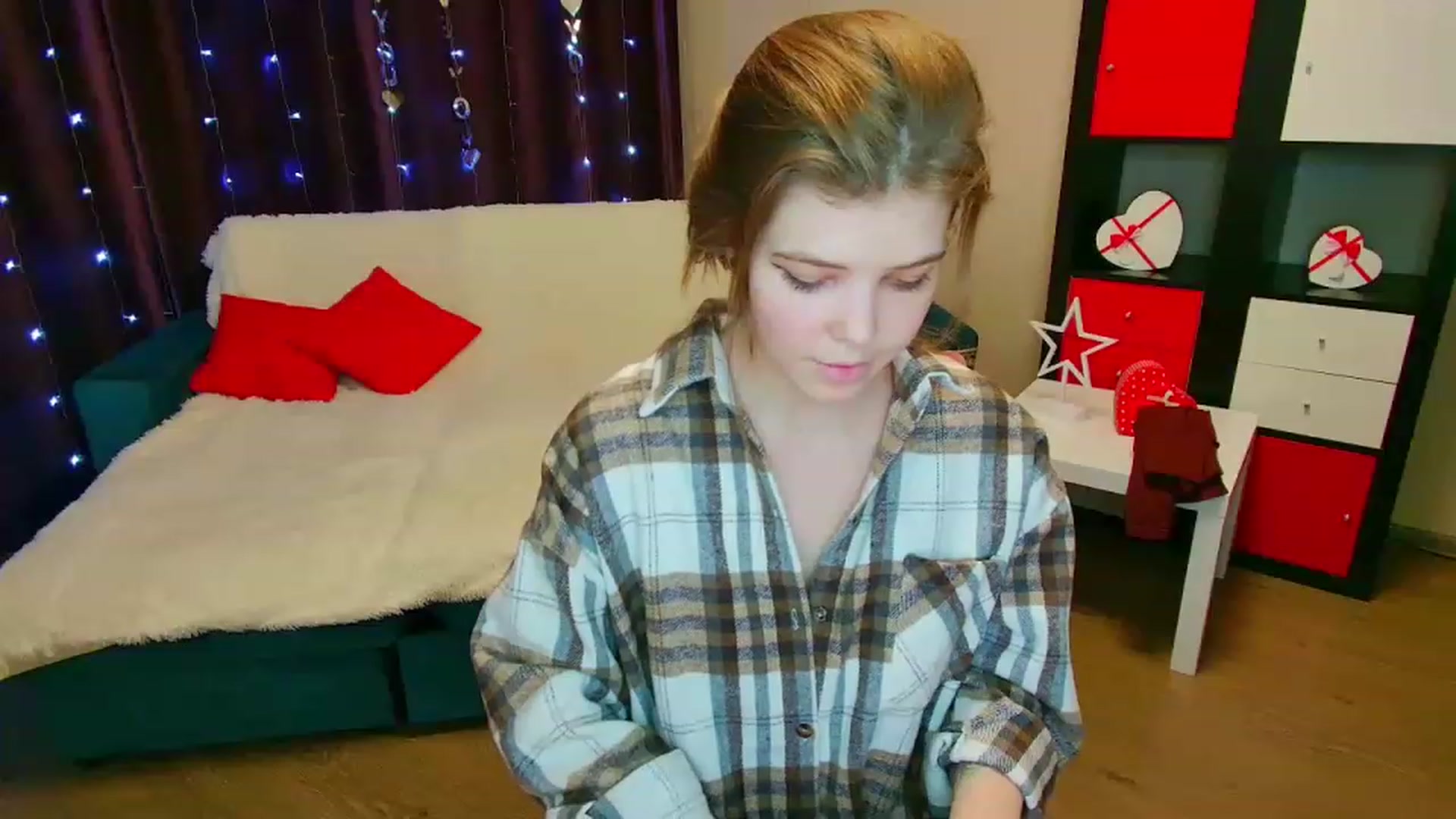 Gallery image thumbnail from EffyShy's myfreecams stream on, 03/05/2023, 13:43 image 15 of 20