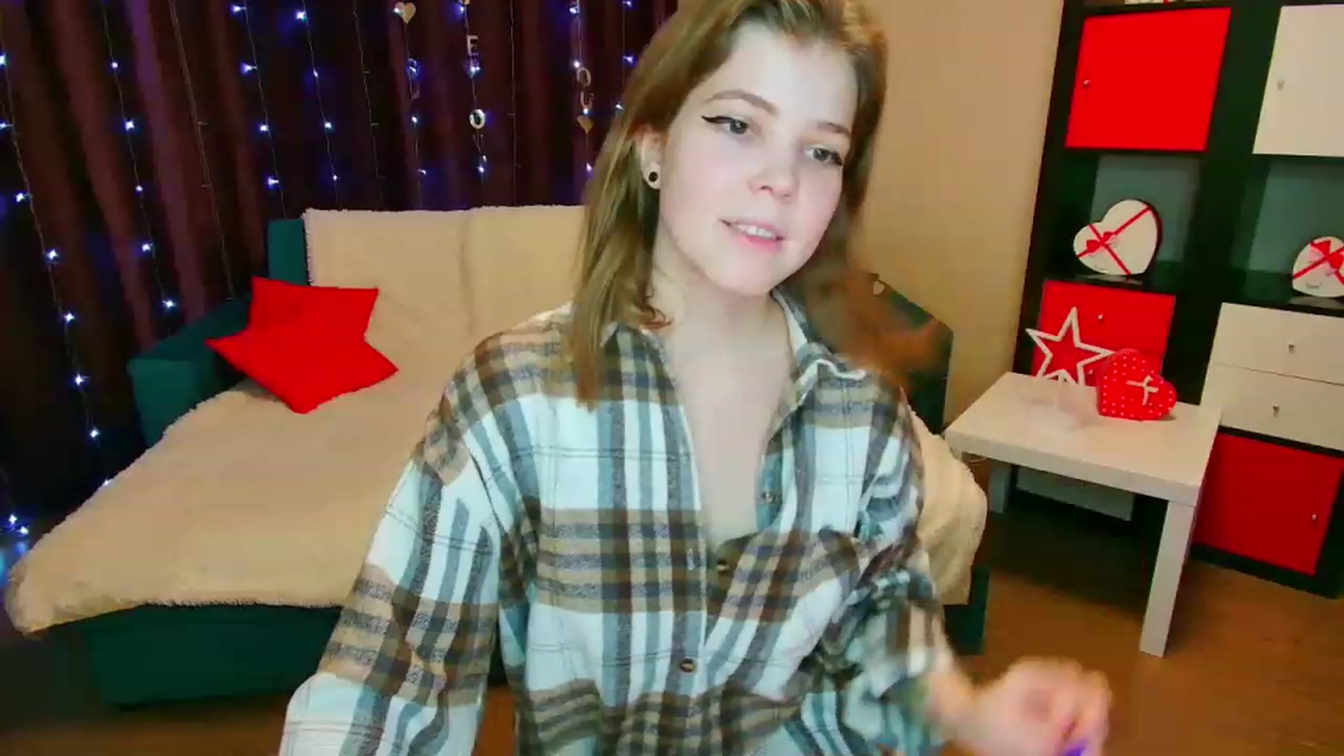 Gallery image thumbnail from EffyShy's myfreecams stream on, 03/08/2023, 14:42 image 16 of 20