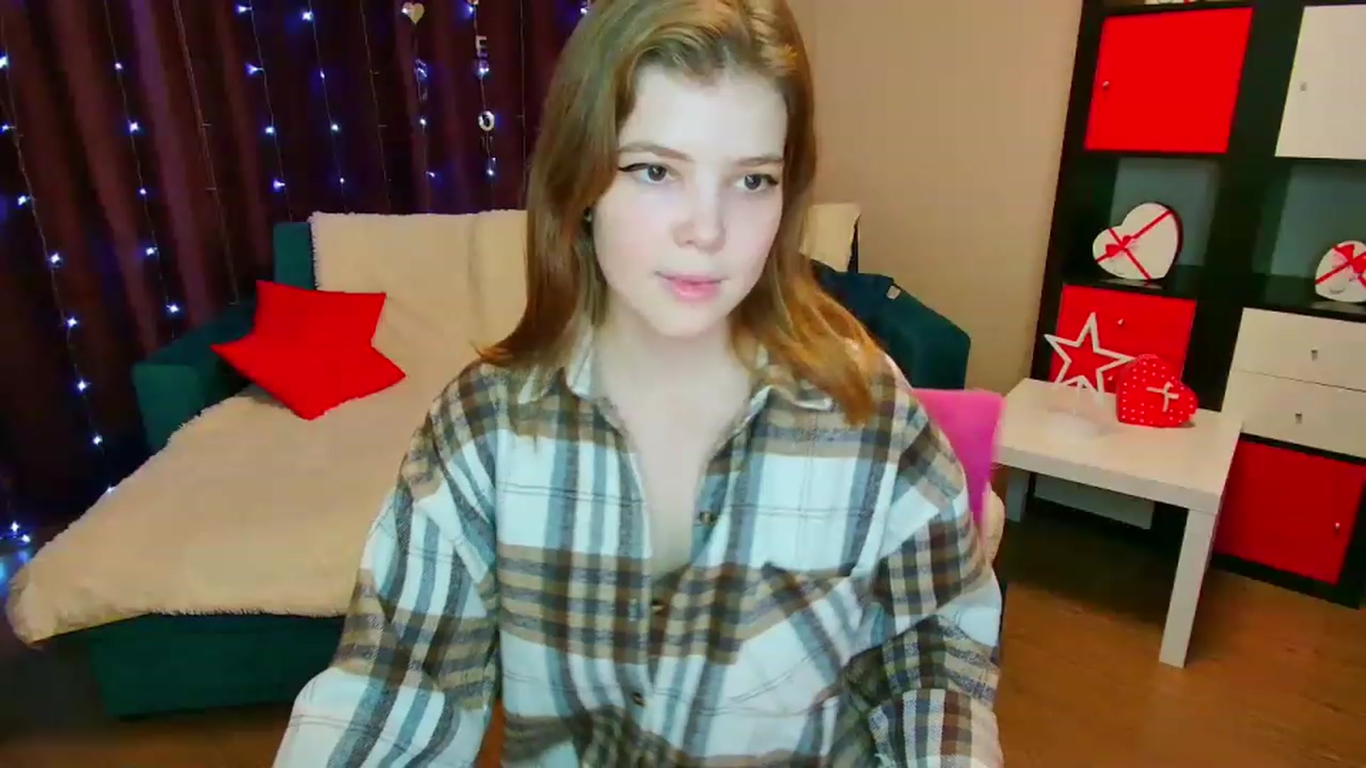 Gallery image thumbnail from EffyShy's myfreecams stream on, 03/08/2023, 14:42 image 12 of 20