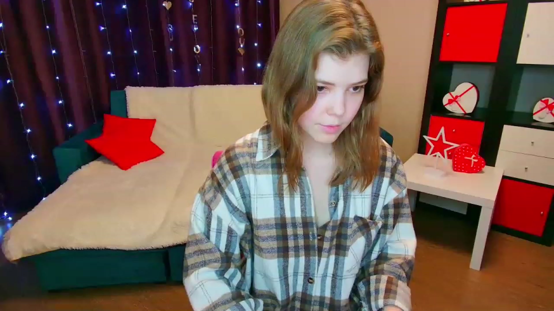 Gallery image thumbnail from EffyShy's myfreecams stream on, 03/08/2023, 14:42 image 14 of 20