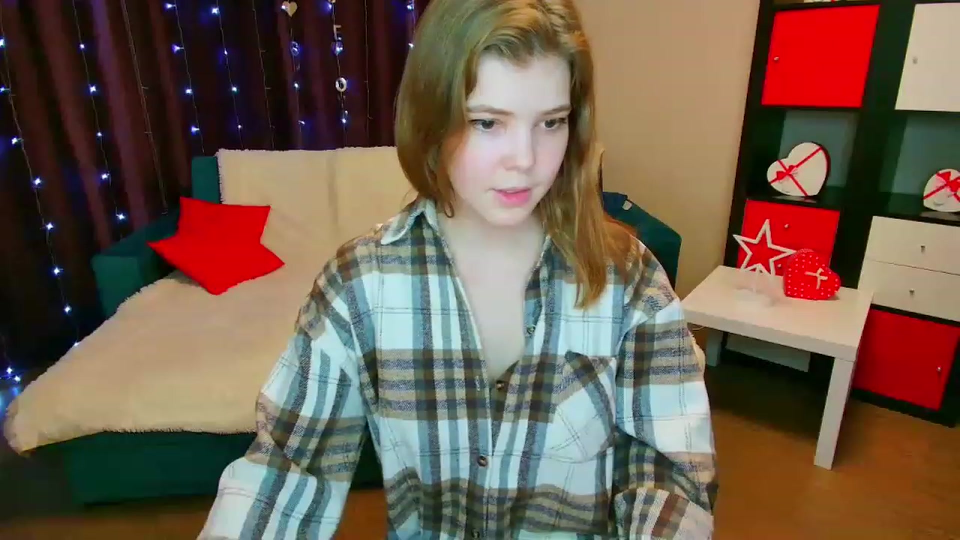 Gallery image thumbnail from EffyShy's myfreecams stream on, 03/08/2023, 14:42 image 5 of 20