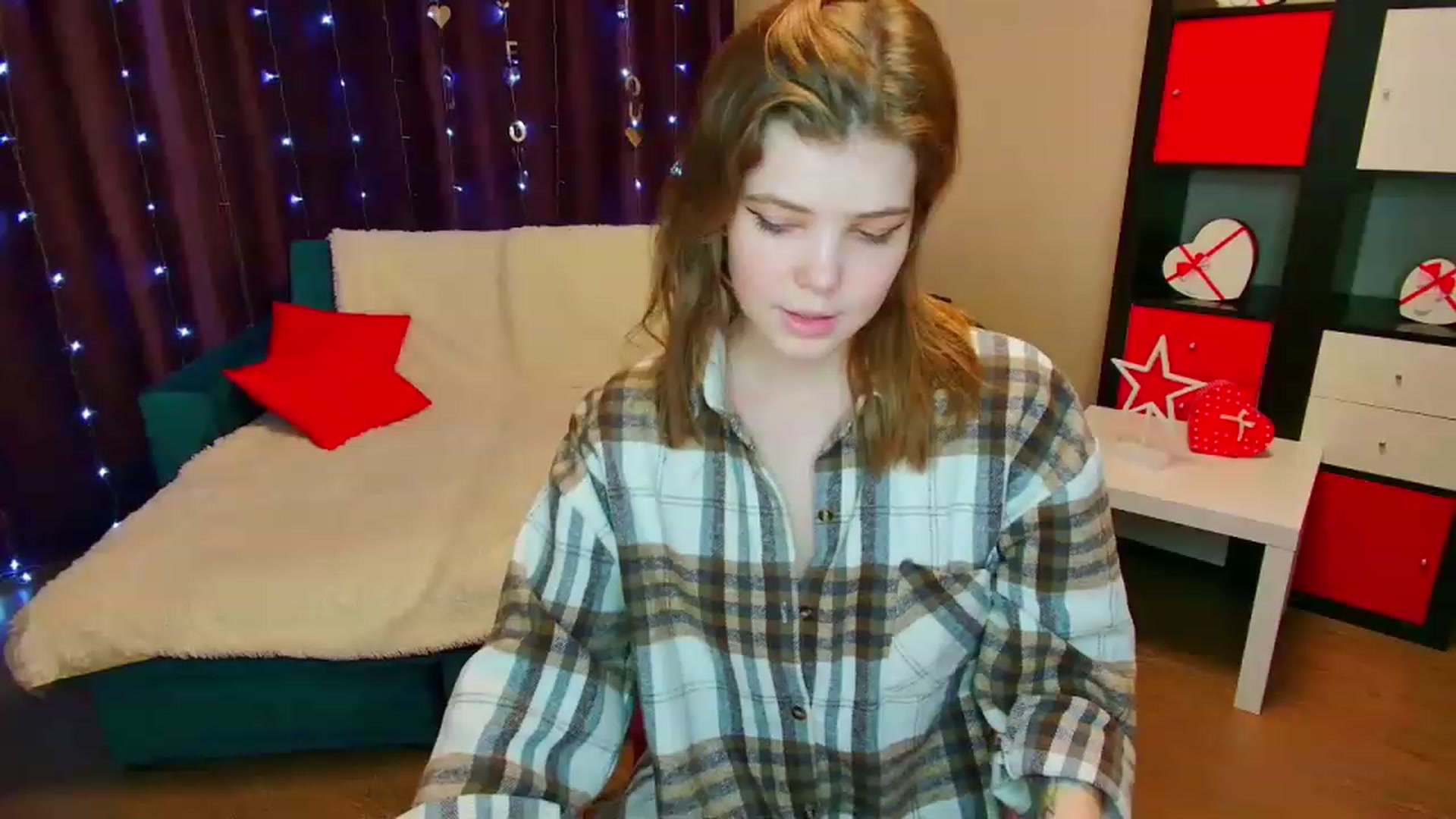 Gallery image thumbnail from EffyShy's myfreecams stream on, 03/08/2023, 17:00 image 14 of 20