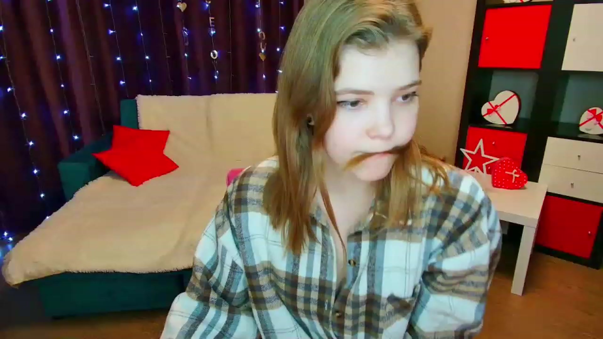 Gallery image thumbnail from EffyShy's myfreecams stream on, 03/08/2023, 17:00 image 13 of 20