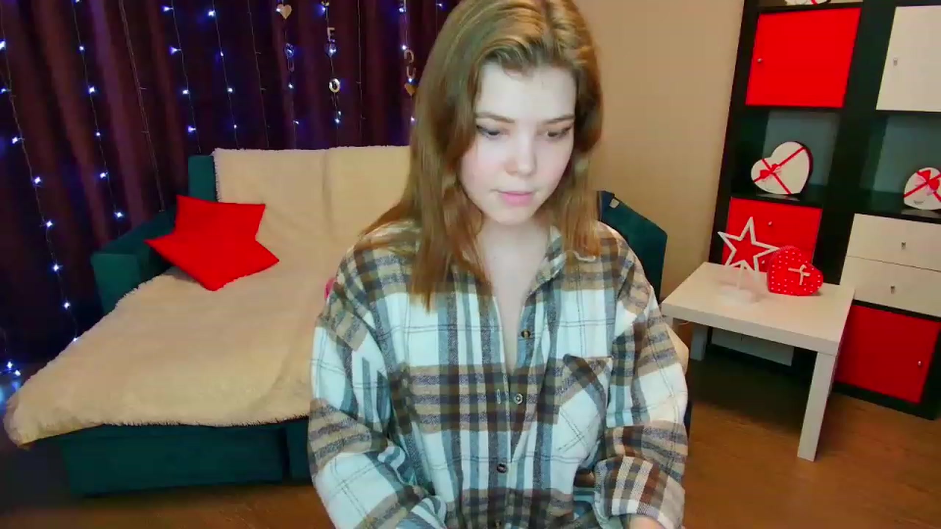Gallery image thumbnail from EffyShy's myfreecams stream on, 03/08/2023, 17:00 image 2 of 20