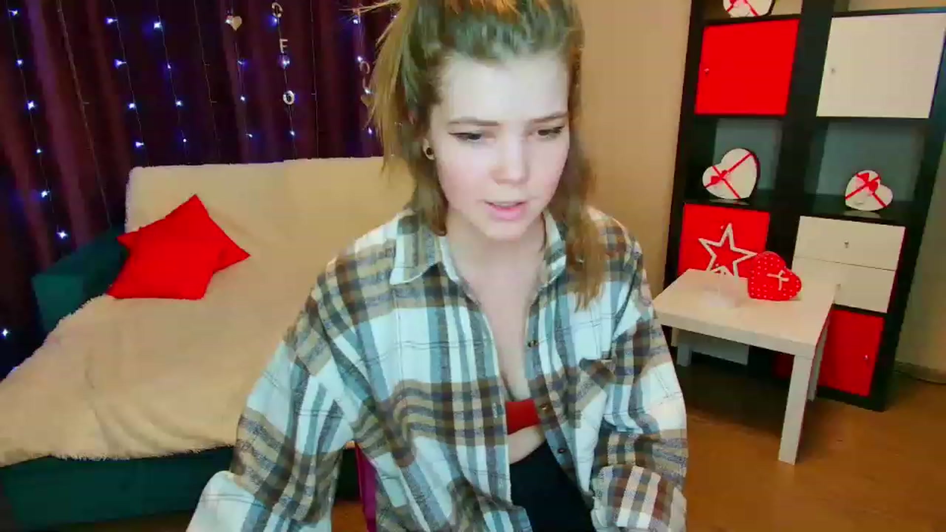 Gallery image thumbnail from EffyShy's myfreecams stream on, 03/09/2023, 17:15 image 6 of 20