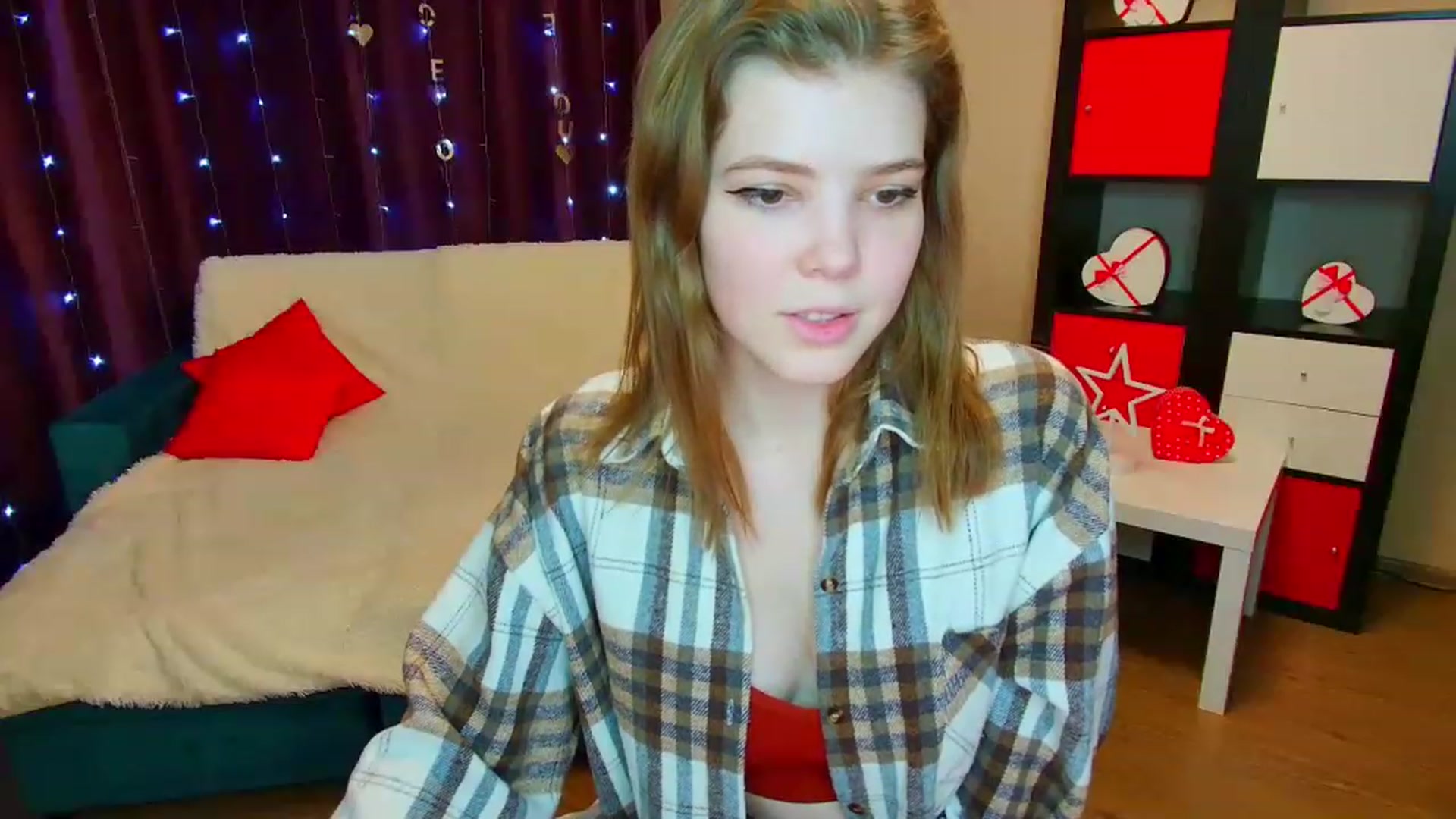 Gallery image thumbnail from EffyShy's myfreecams stream on, 03/09/2023, 18:18 image 13 of 20