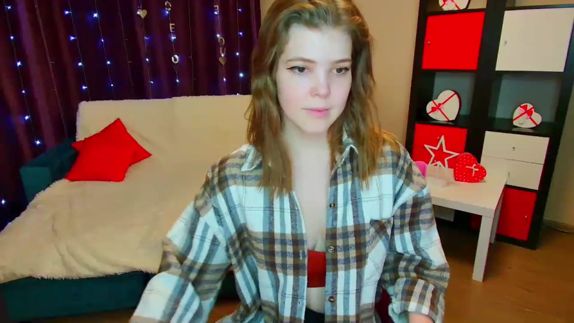 Gallery image thumbnail from EffyShy's myfreecams stream on, 03/09/2023, 18:18 image 14 of 20