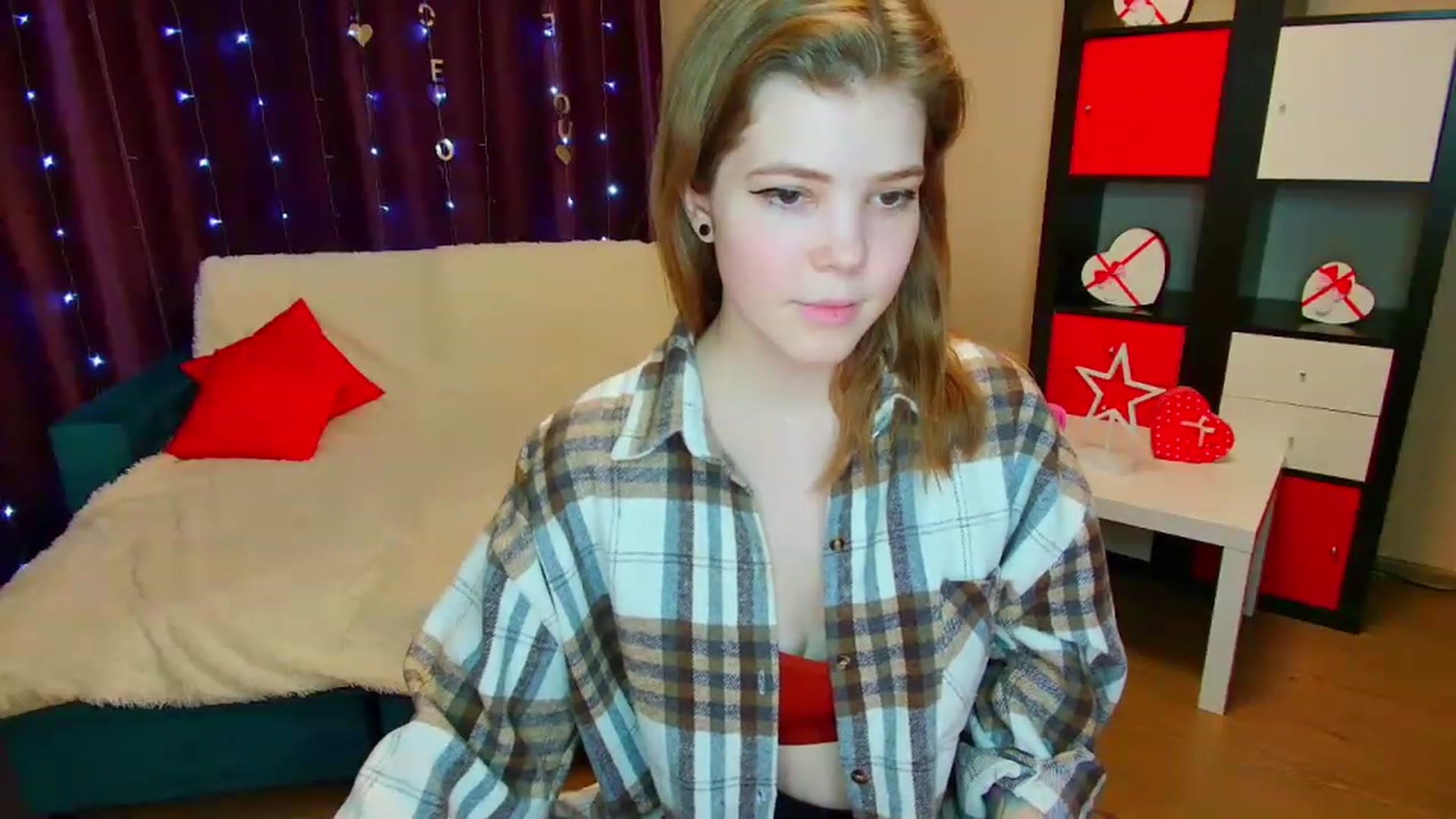 Gallery image thumbnail from EffyShy's myfreecams stream on, 03/09/2023, 18:18 image 11 of 20