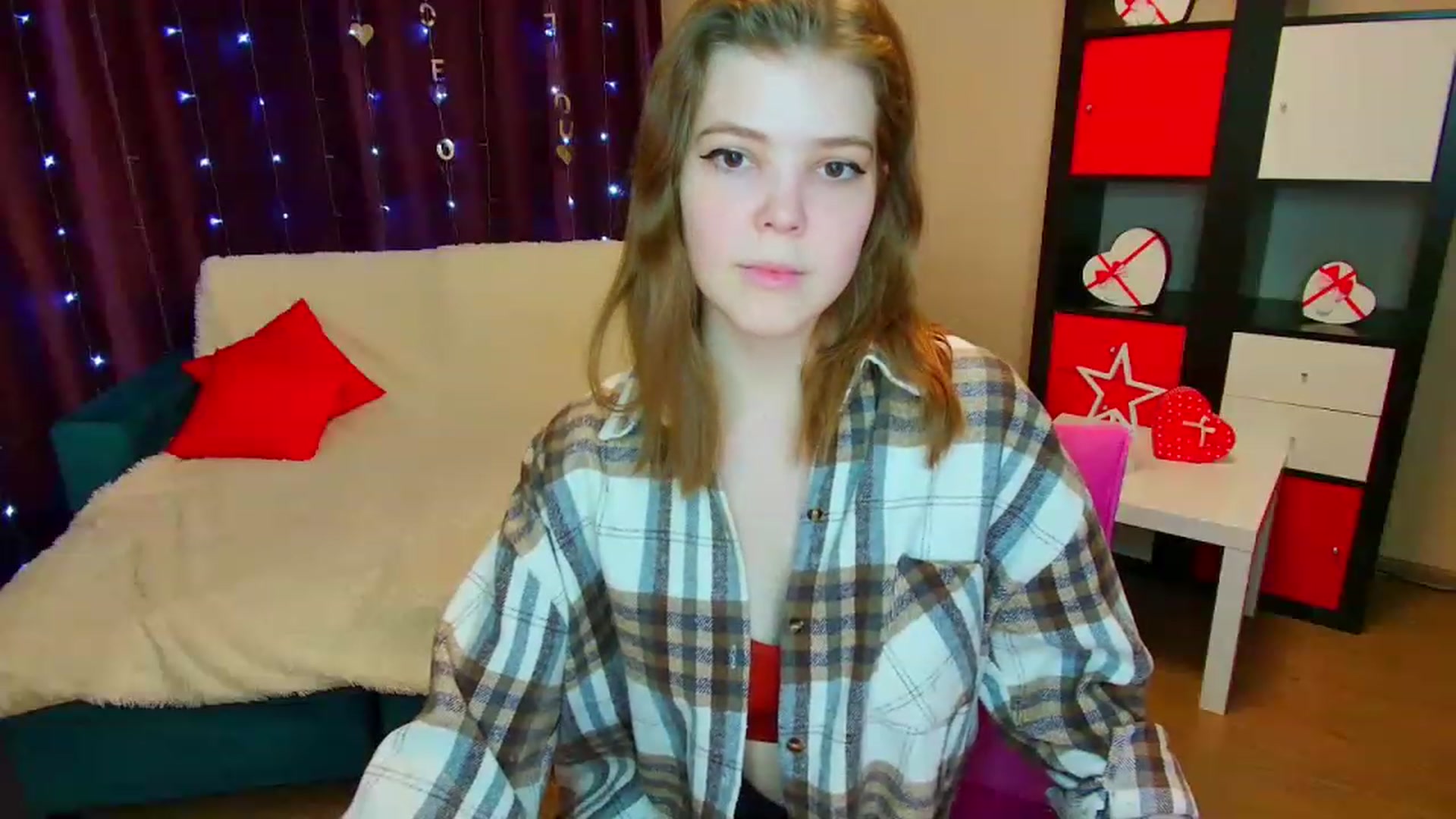 Gallery image thumbnail from EffyShy's myfreecams stream on, 03/09/2023, 18:18 image 16 of 20