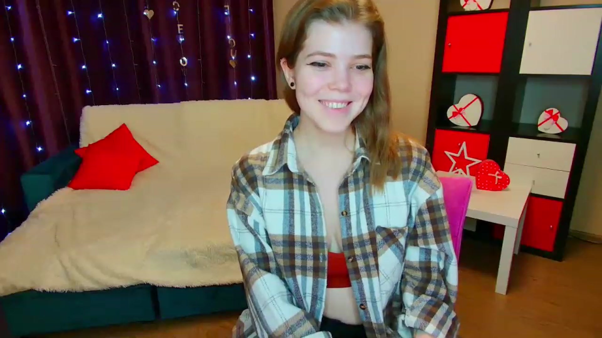 Gallery image thumbnail from EffyShy's myfreecams stream on, 03/09/2023, 18:18 image 10 of 20