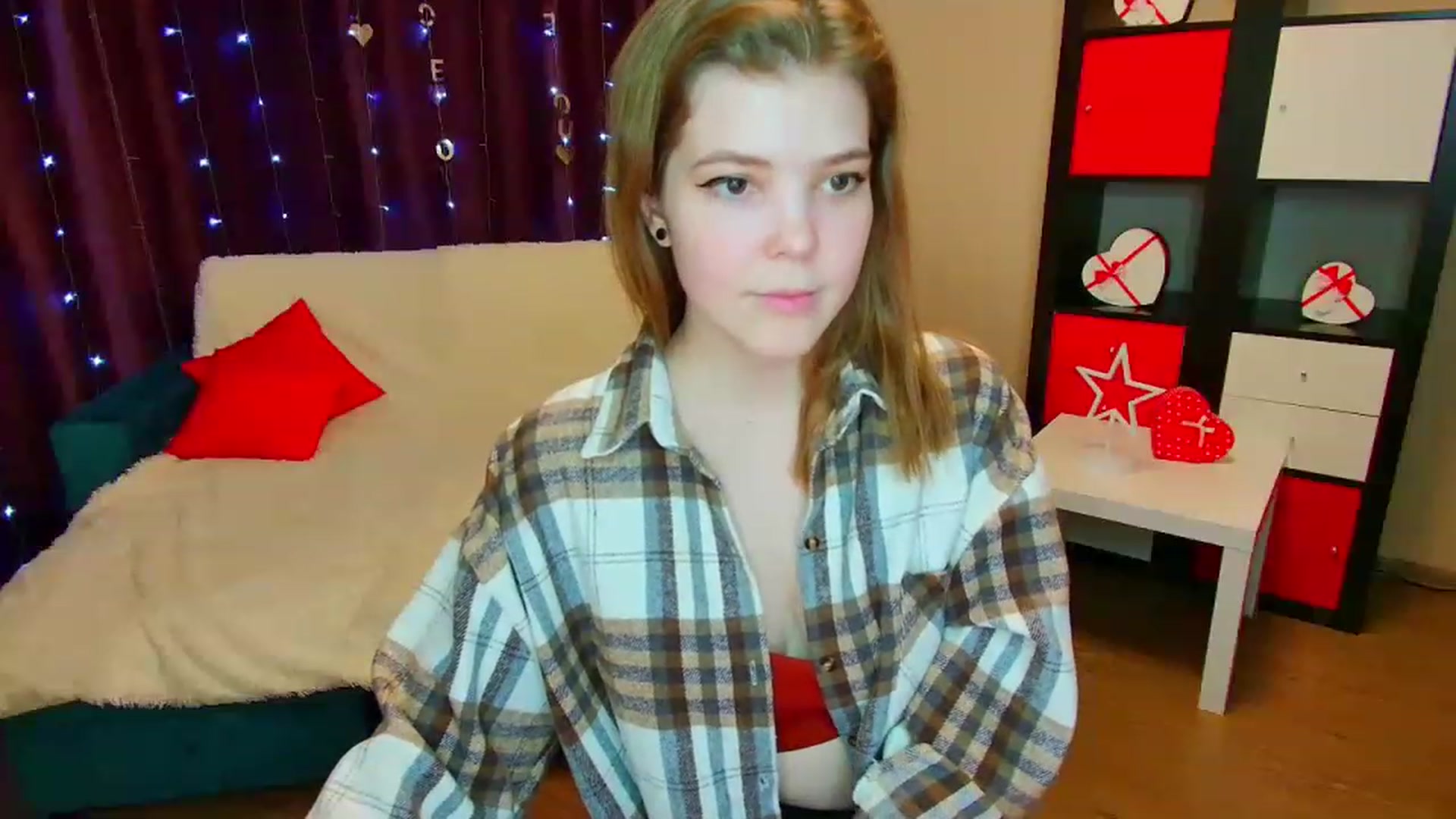 Gallery image thumbnail from EffyShy's myfreecams stream on, 03/09/2023, 18:18 image 12 of 20