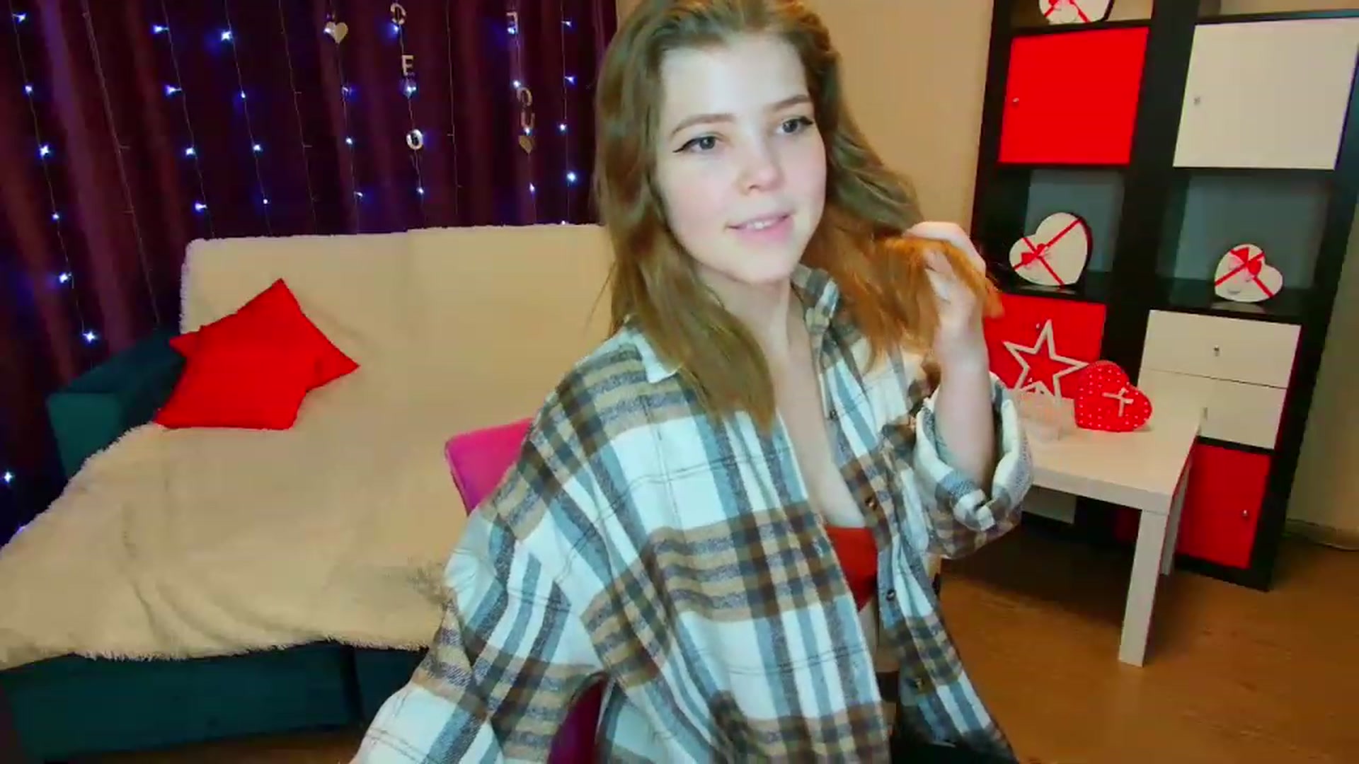 Gallery image thumbnail from EffyShy's myfreecams stream on, 03/09/2023, 18:18 image 17 of 20