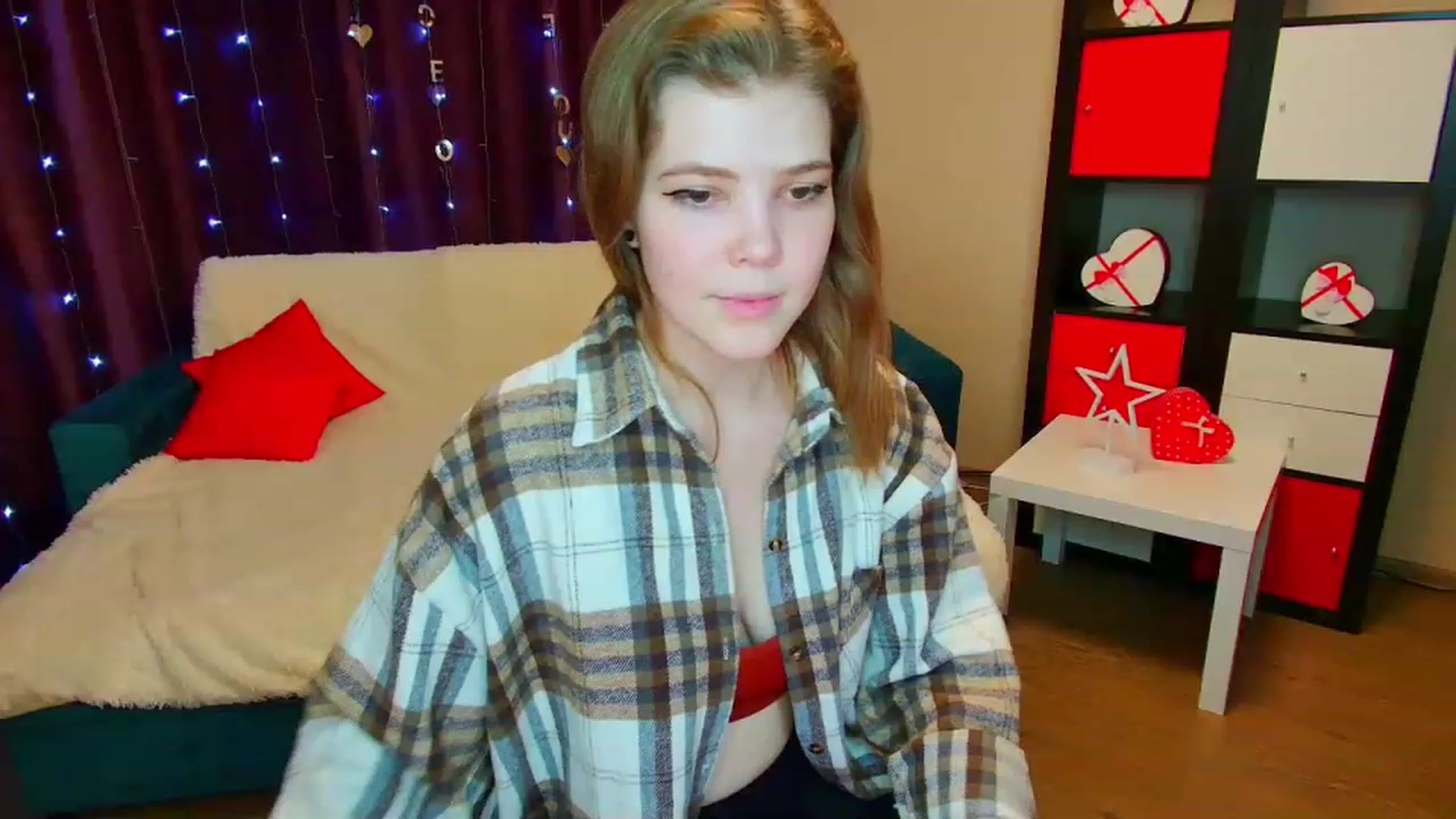 Gallery image thumbnail from EffyShy's myfreecams stream on, 03/09/2023, 18:18 image 6 of 20