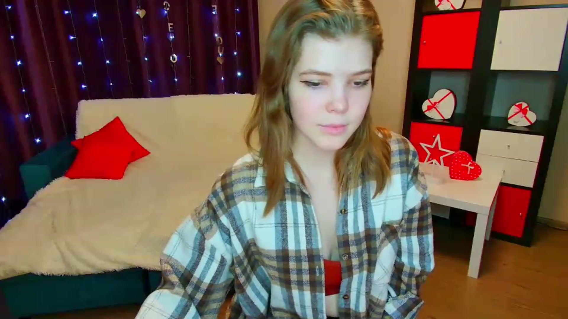 Gallery image thumbnail from EffyShy's myfreecams stream on, 03/09/2023, 18:18 image 15 of 20