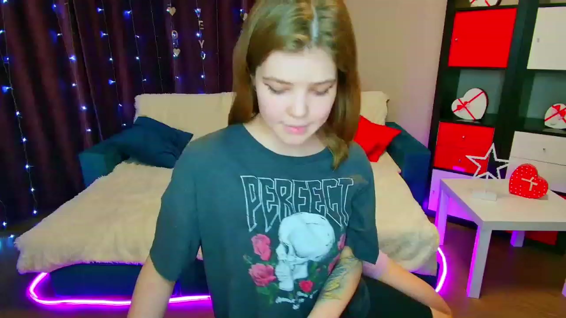 Gallery image thumbnail from EffyShy's myfreecams stream on, 03/13/2023, 17:37 image 1 of 20