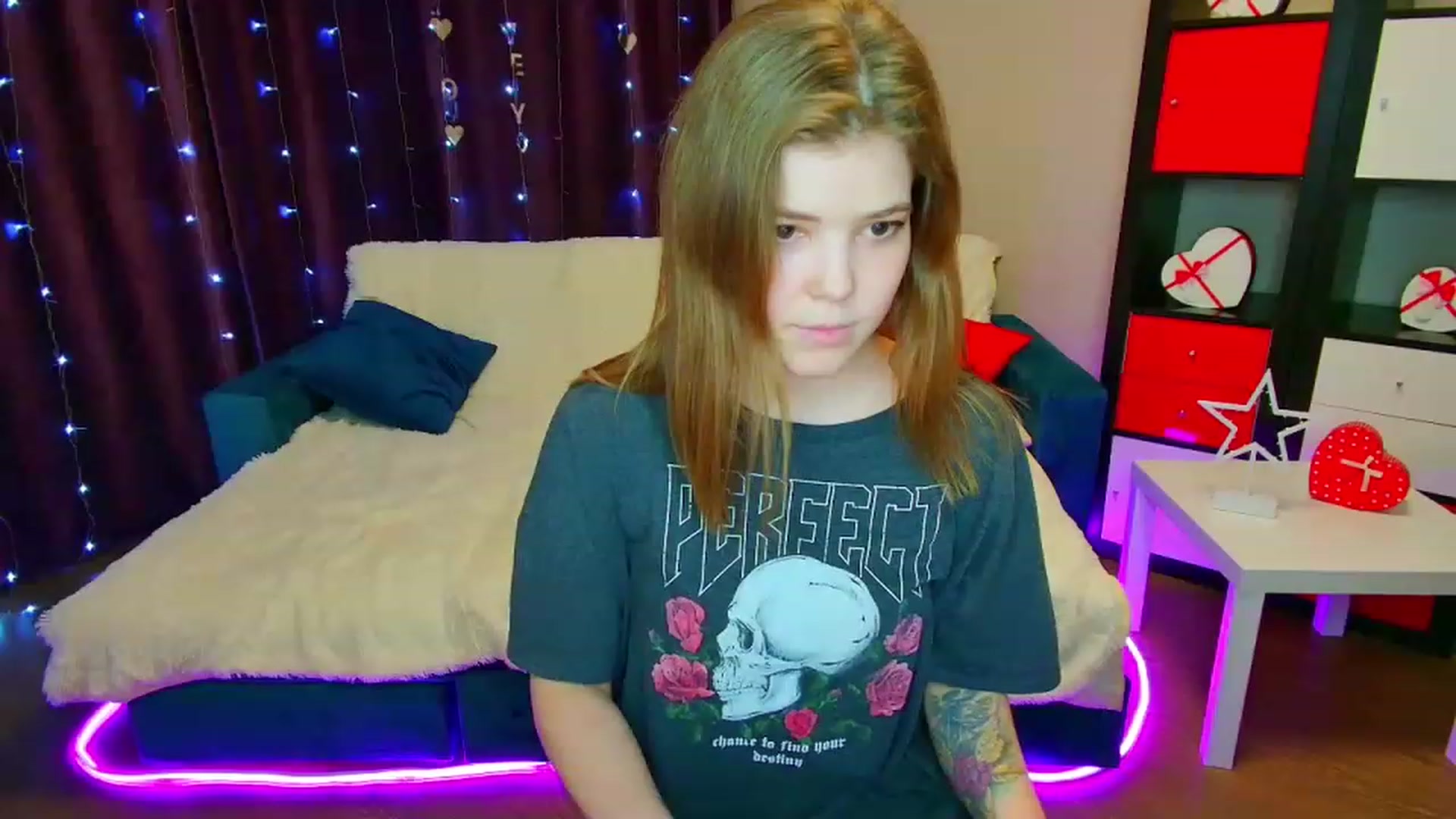 Gallery image thumbnail from EffyShy's myfreecams stream on, 03/13/2023, 17:37 image 8 of 20