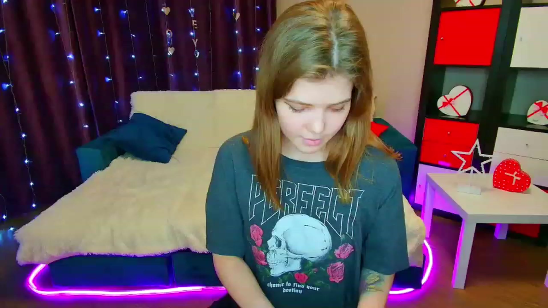 Gallery image thumbnail from EffyShy's myfreecams stream on, 03/13/2023, 17:37 image 18 of 20