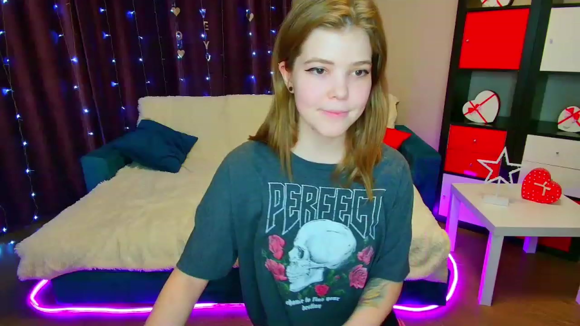 Gallery image thumbnail from EffyShy's myfreecams stream on, 03/13/2023, 17:37 image 4 of 20
