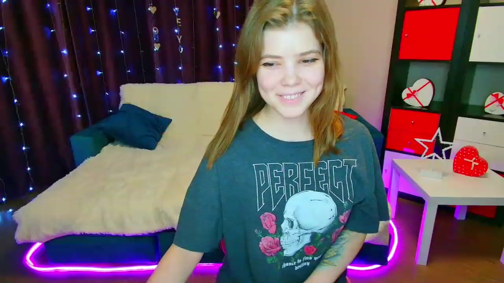 Gallery image thumbnail from EffyShy's myfreecams stream on, 03/13/2023, 17:37 image 12 of 20