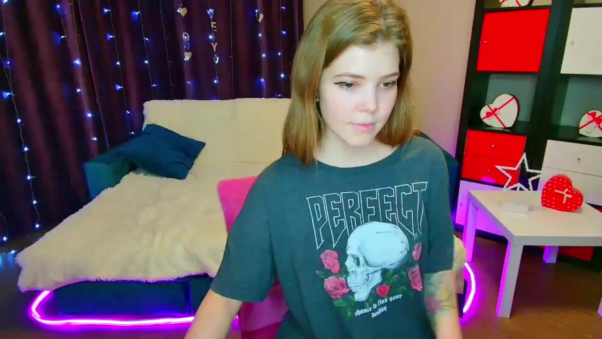 Gallery image thumbnail from EffyShy's myfreecams stream on, 03/13/2023, 20:28 image 19 of 20