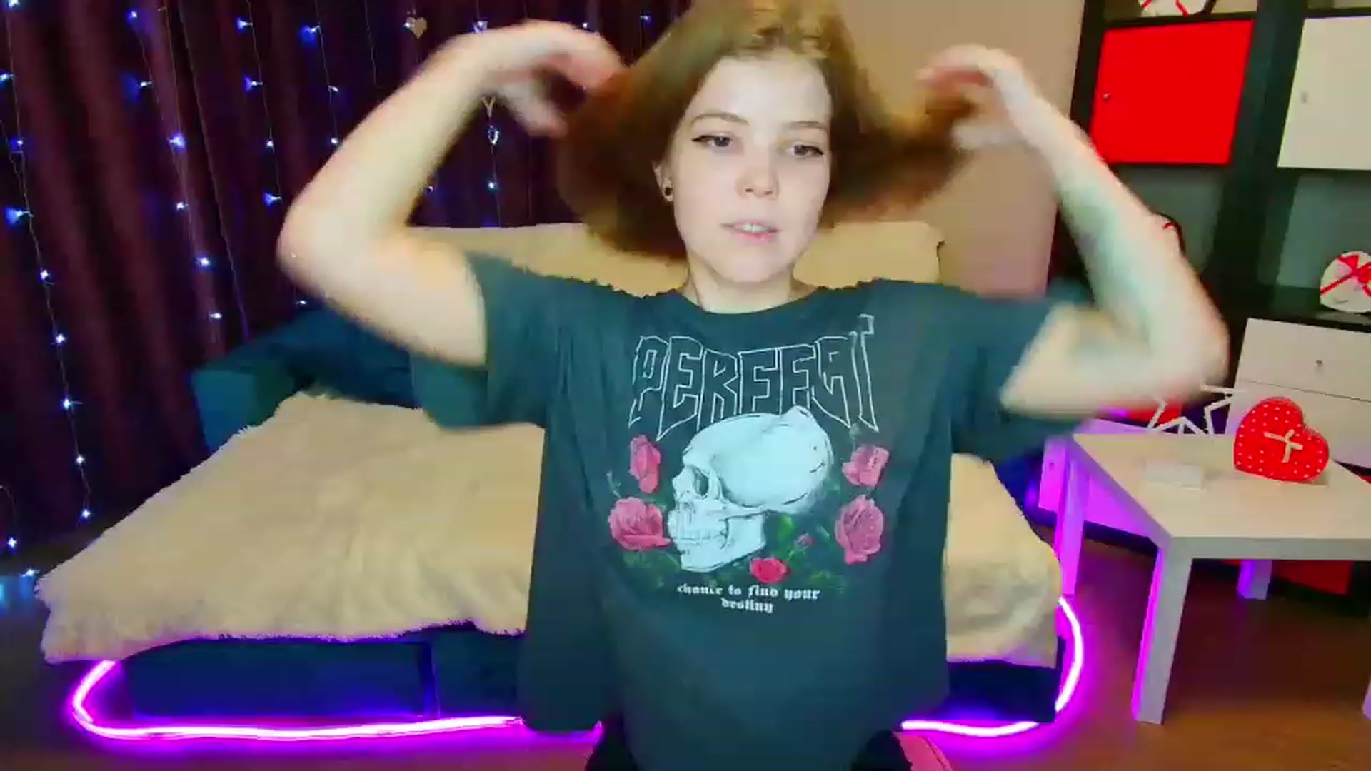 Gallery image thumbnail from EffyShy's myfreecams stream on, 03/13/2023, 20:28 image 15 of 20