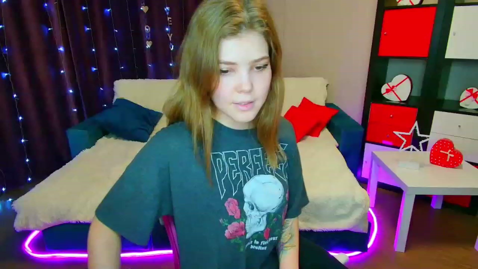 Gallery image thumbnail from EffyShy's myfreecams stream on, 03/13/2023, 20:28 image 12 of 20