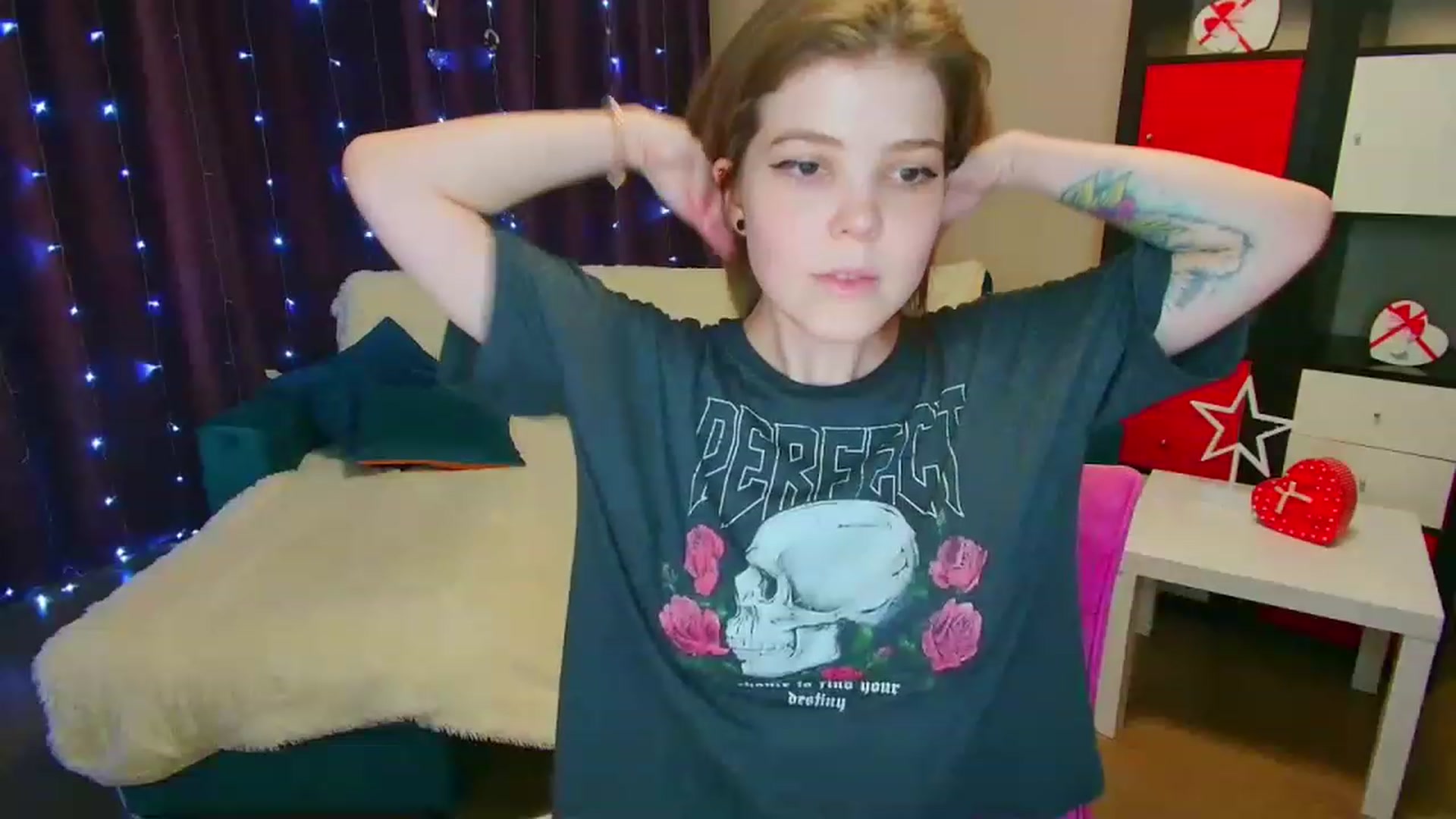 Gallery image thumbnail from EffyShy's myfreecams stream on, 03/29/2023, 18:05 image 17 of 20