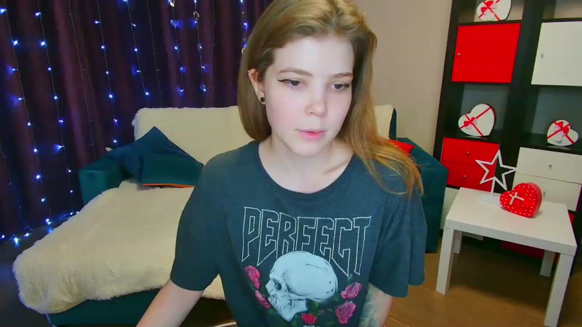 Gallery image thumbnail from EffyShy's myfreecams stream on, 03/29/2023, 18:05 image 12 of 20