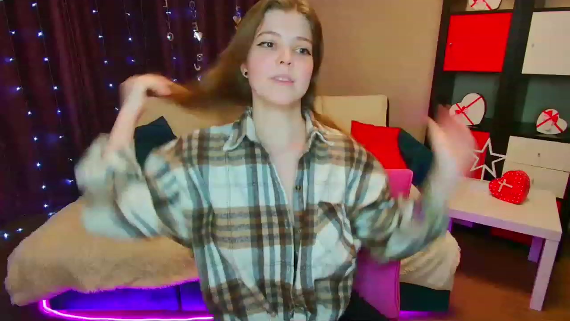Gallery image thumbnail from EffyShy's myfreecams stream on, 03/30/2023, 16:32 image 10 of 20