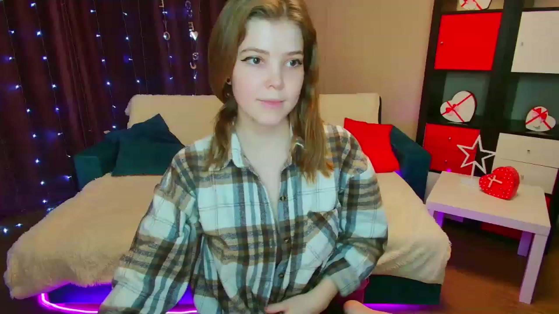 Gallery image thumbnail from EffyShy's myfreecams stream on, 03/30/2023, 16:32 image 18 of 20