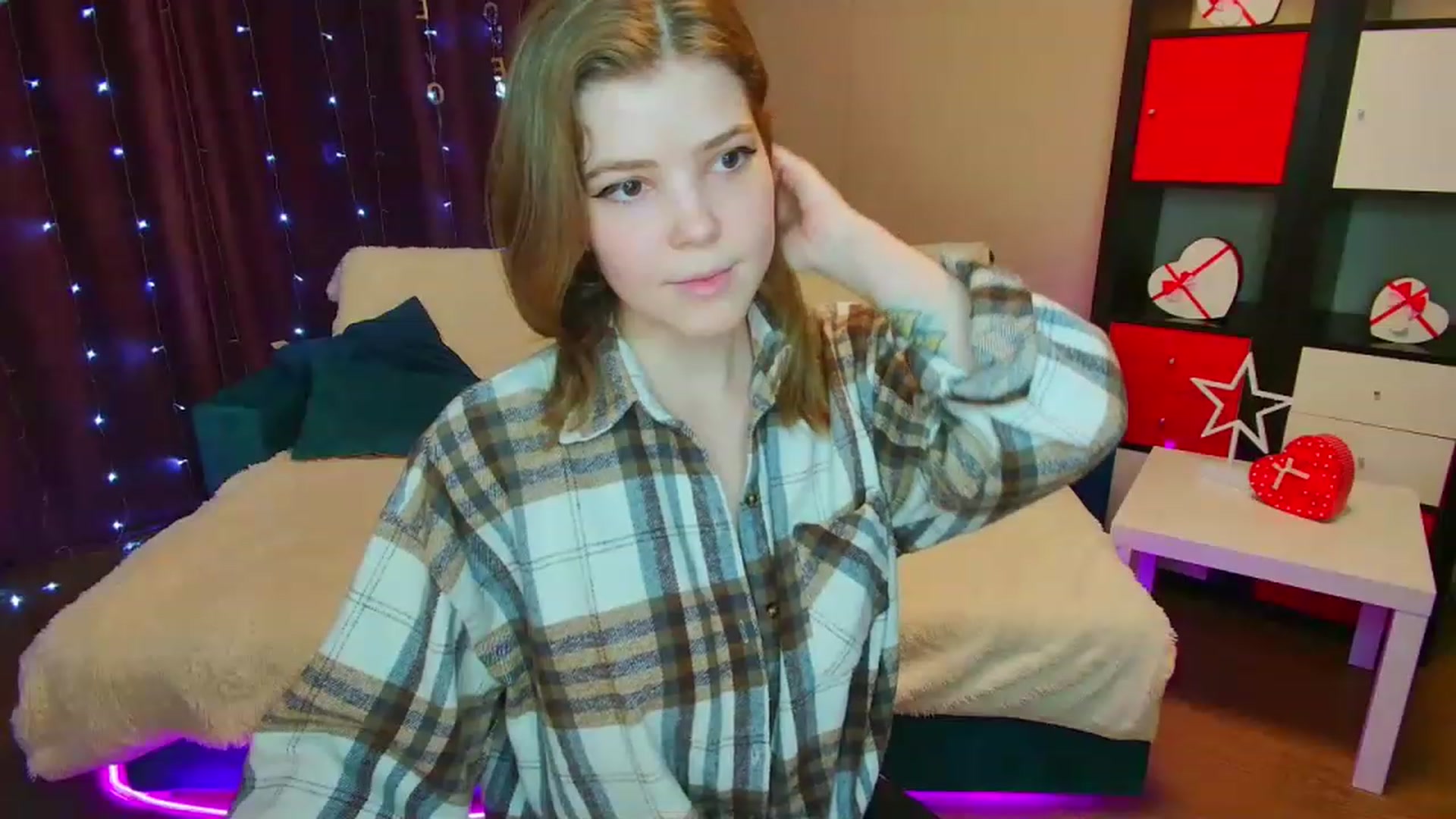 Gallery image thumbnail from EffyShy's myfreecams stream on, 03/30/2023, 16:32 image 19 of 20