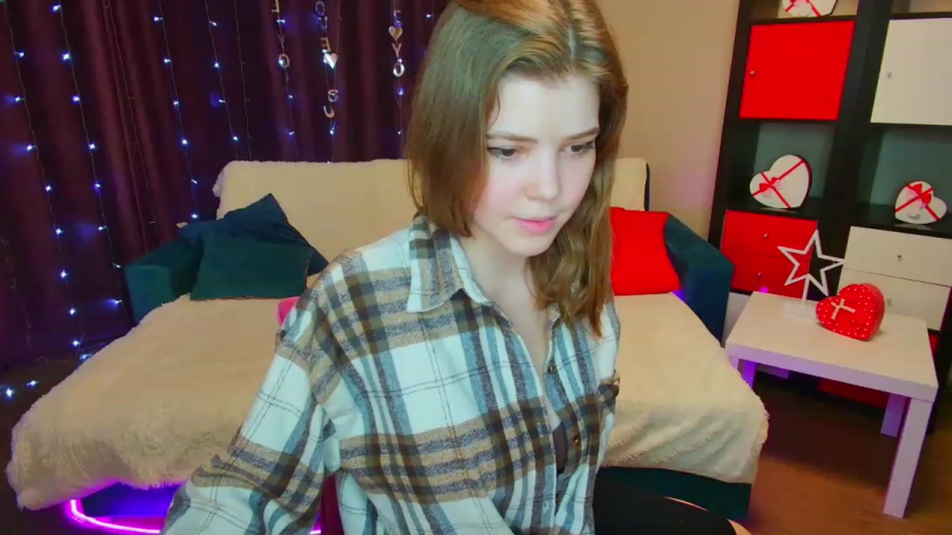 Gallery image thumbnail from EffyShy's myfreecams stream on, 03/30/2023, 16:32 image 4 of 20