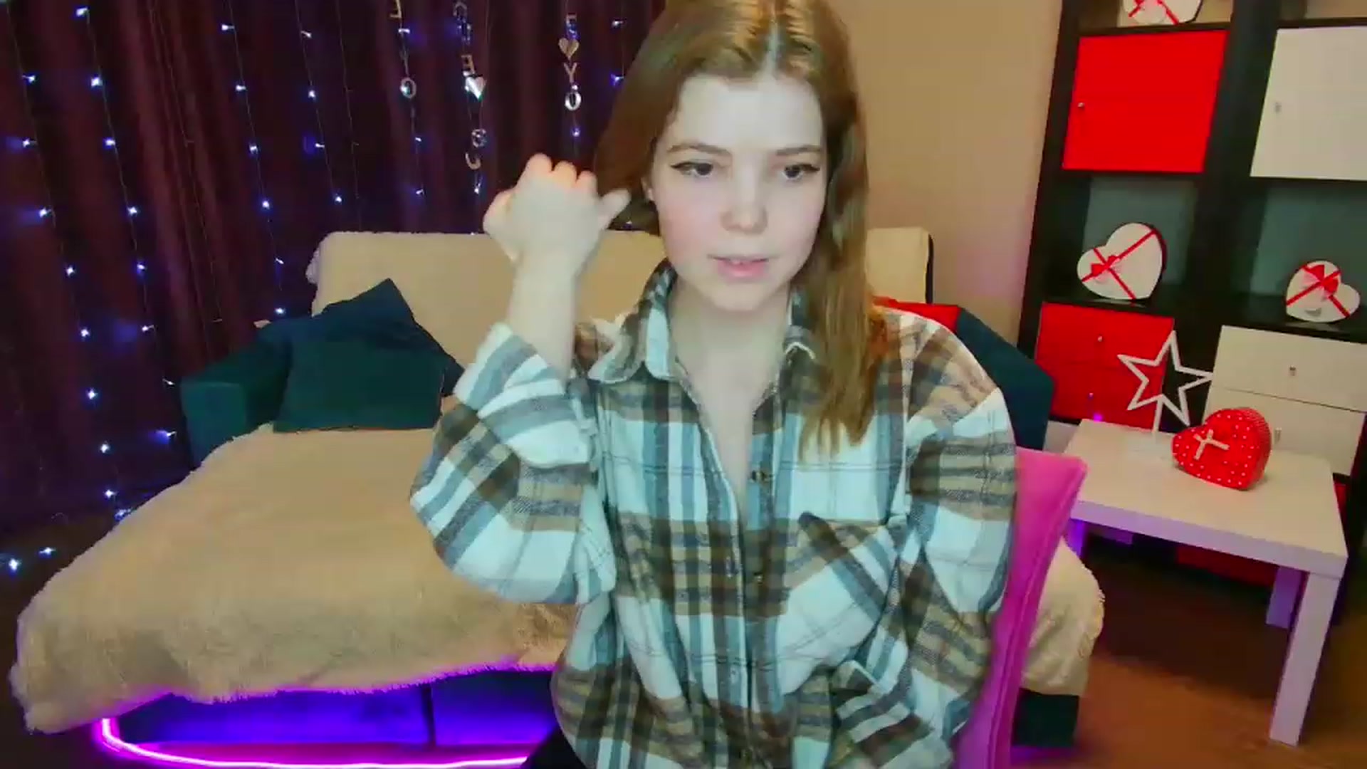 Gallery image thumbnail from EffyShy's myfreecams stream on, 03/30/2023, 16:32 image 13 of 20
