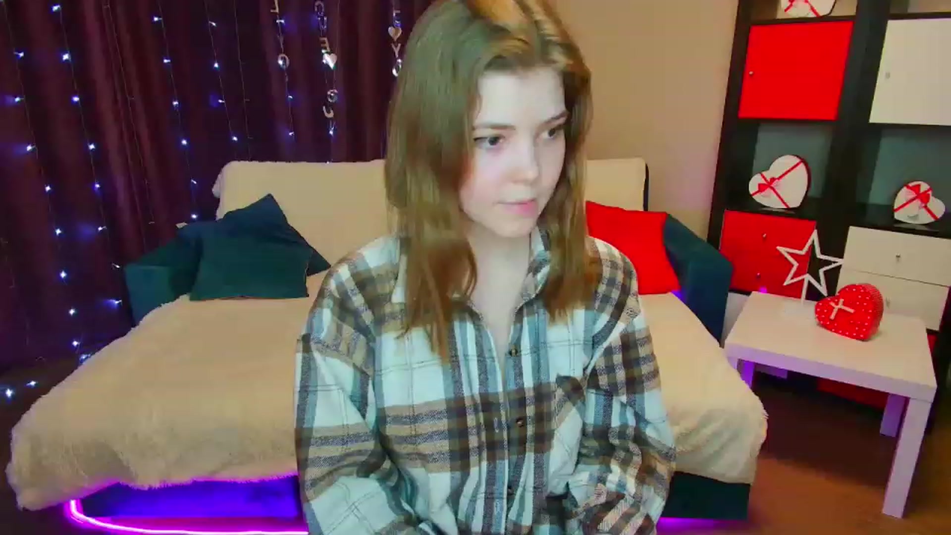 Gallery image thumbnail from EffyShy's myfreecams stream on, 03/30/2023, 16:32 image 1 of 20