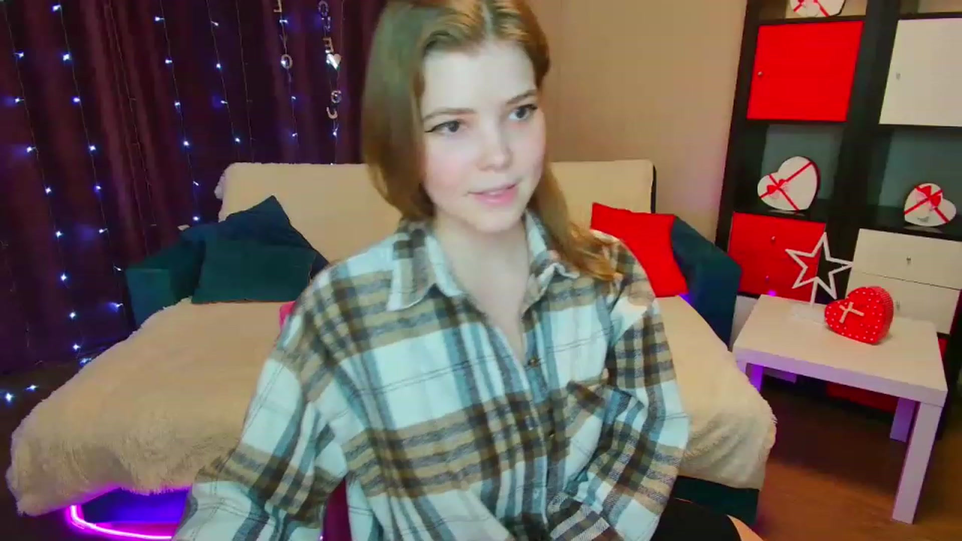 Gallery image thumbnail from EffyShy's myfreecams stream on, 03/30/2023, 16:32 image 3 of 20