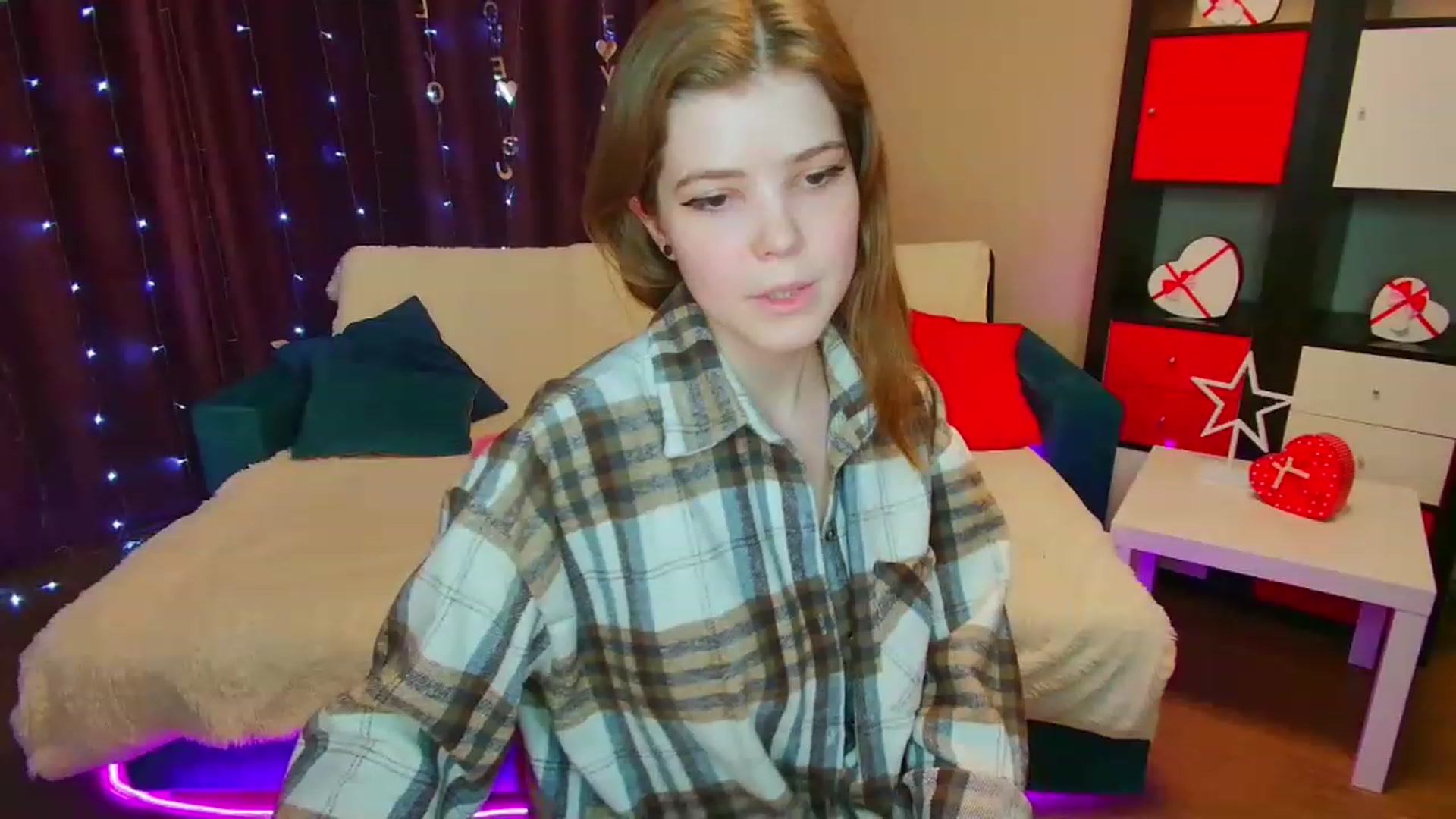 Gallery image thumbnail from EffyShy's myfreecams stream on, 03/30/2023, 16:32 image 8 of 20