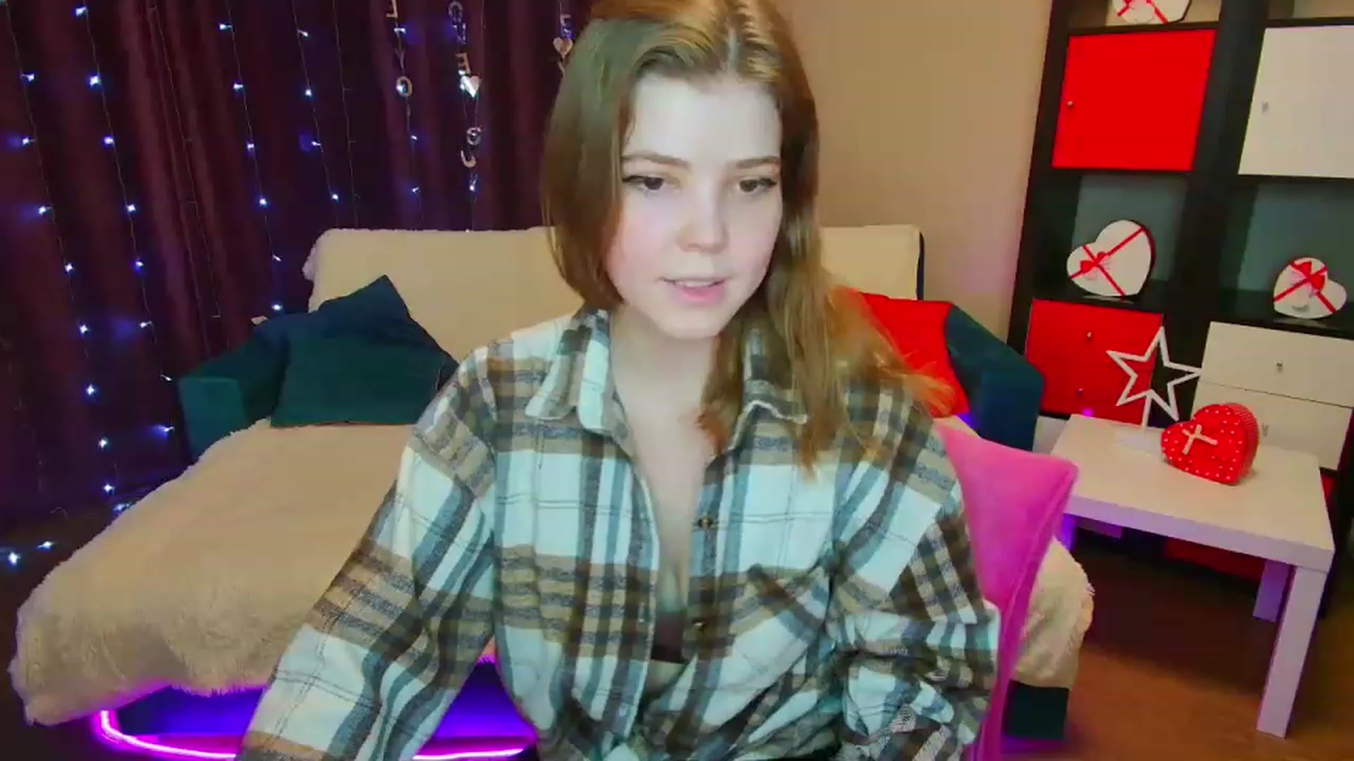 Gallery image thumbnail from EffyShy's myfreecams stream on, 03/30/2023, 16:32 image 5 of 20