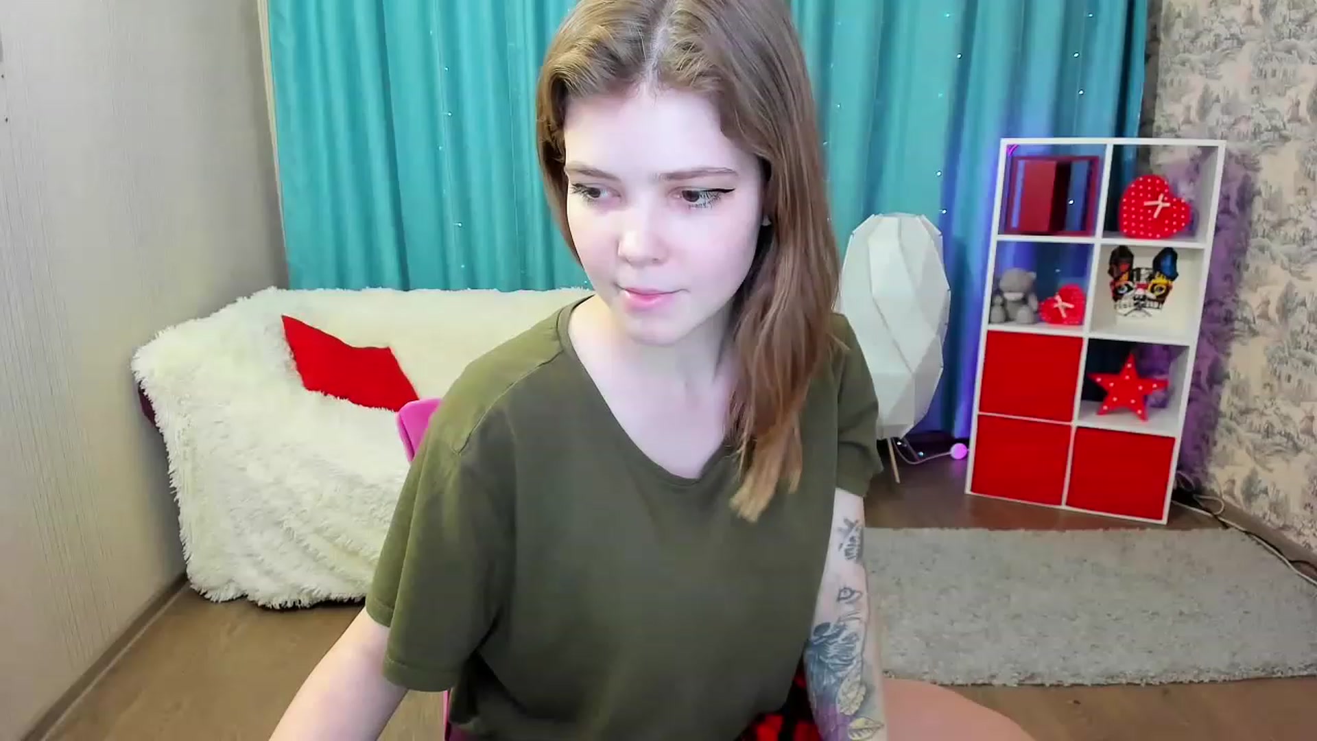 Gallery image thumbnail from EffyShy's myfreecams stream on, 04/02/2023, 16:58 image 6 of 20