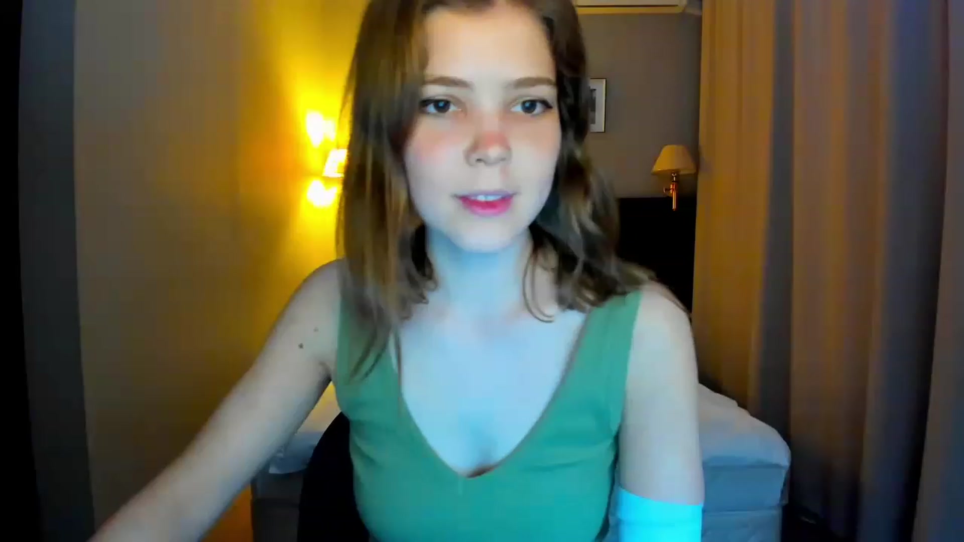 Gallery image thumbnail from EffyShy's myfreecams stream on, 05/26/2023, 17:09 image 17 of 20