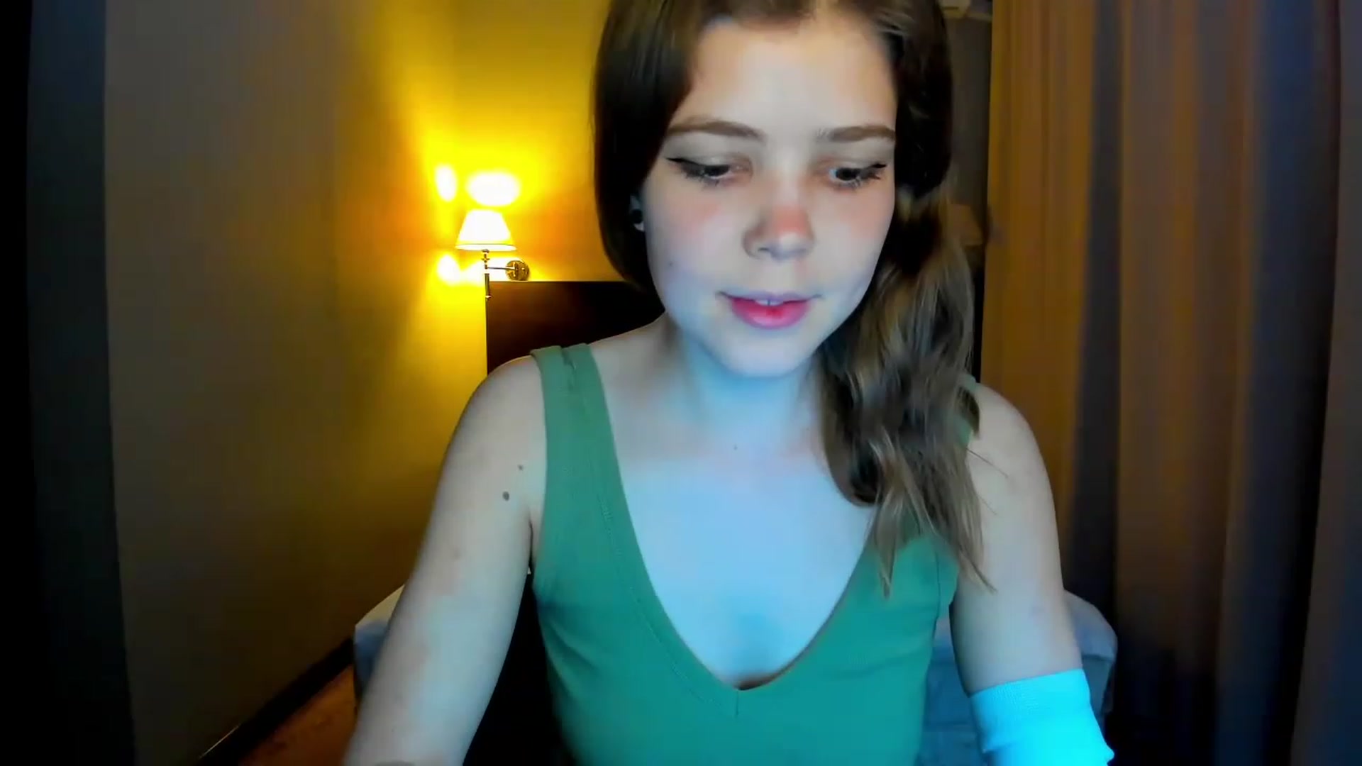 Gallery image thumbnail from EffyShy's myfreecams stream on, 05/26/2023, 17:09 image 16 of 20