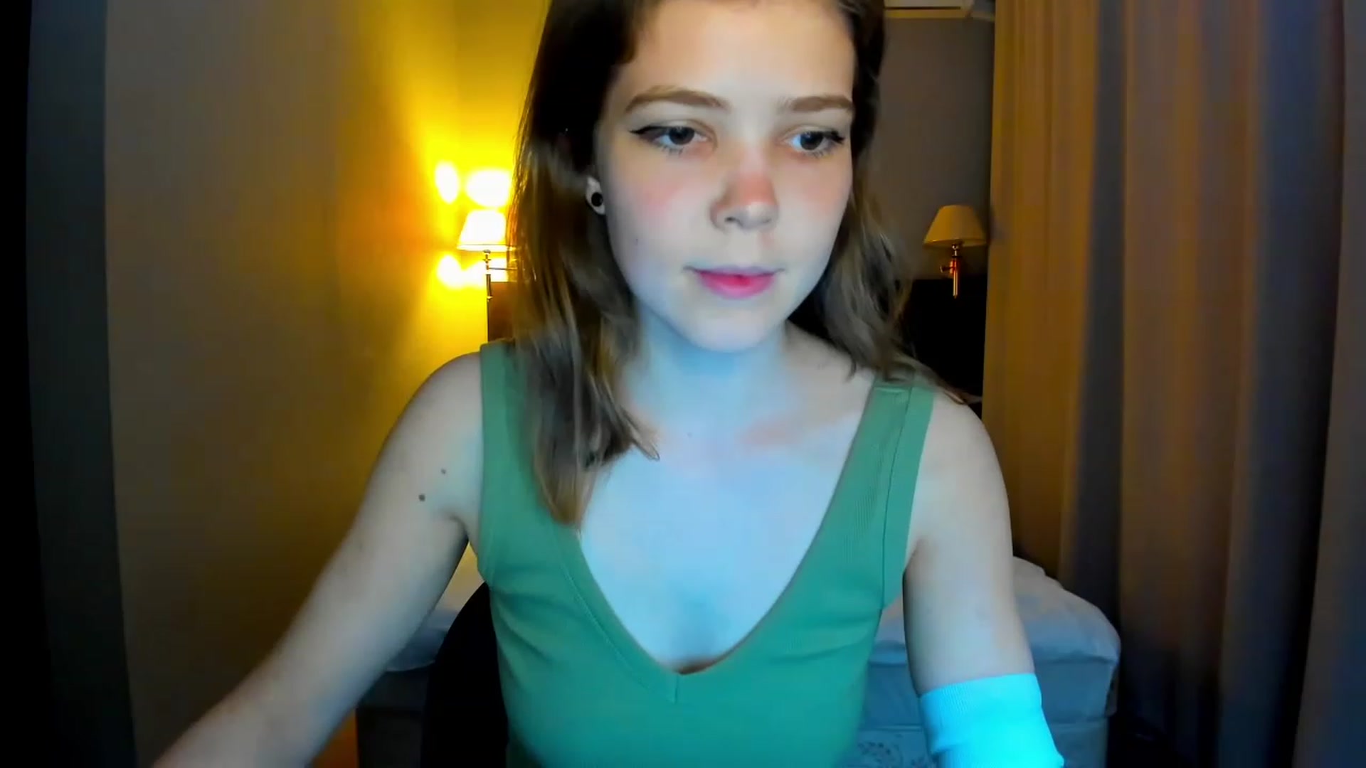Gallery image thumbnail from EffyShy's myfreecams stream on, 05/26/2023, 17:09 image 15 of 20