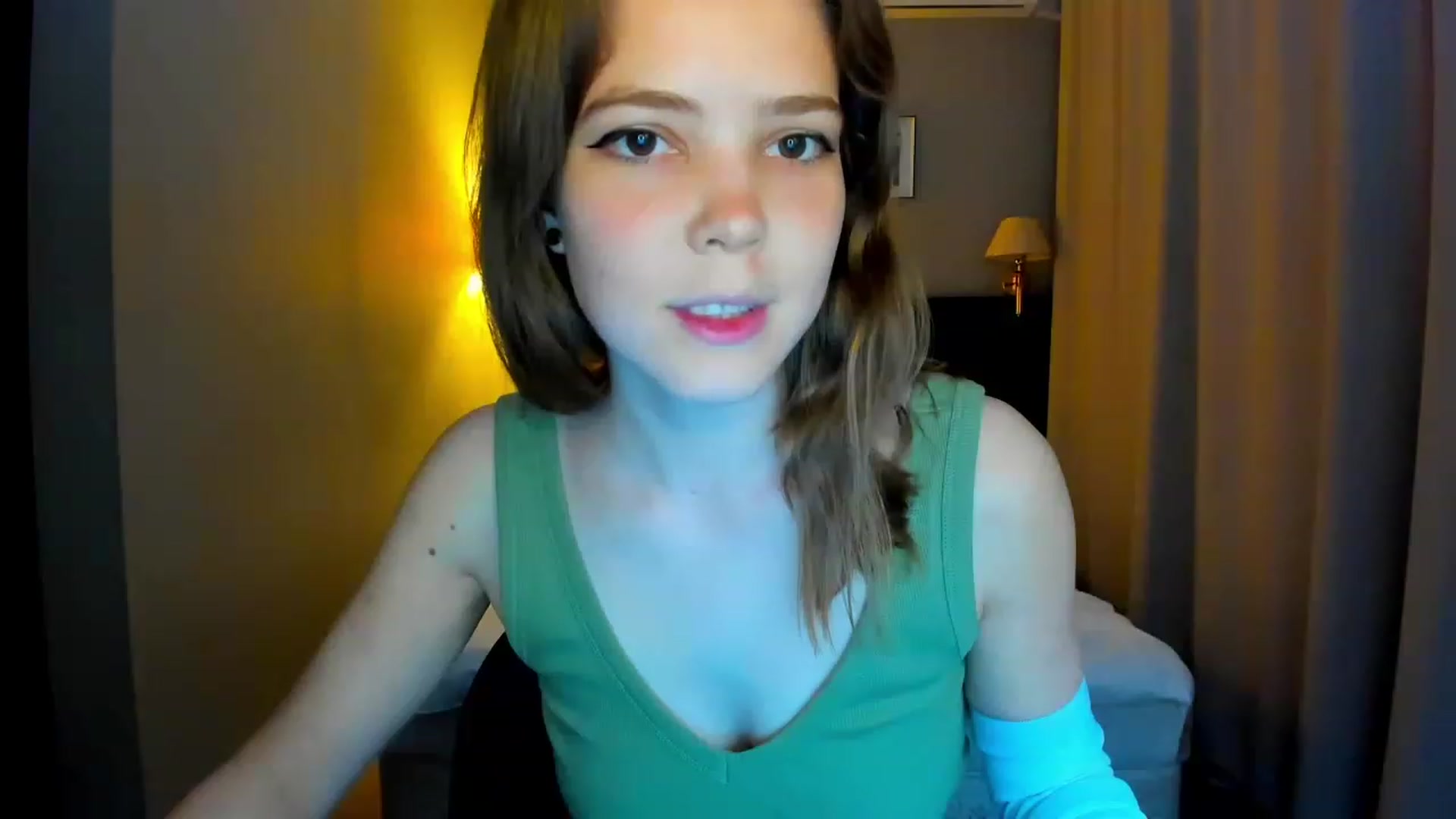 Gallery image thumbnail from EffyShy's myfreecams stream on, 05/26/2023, 17:09 image 7 of 20