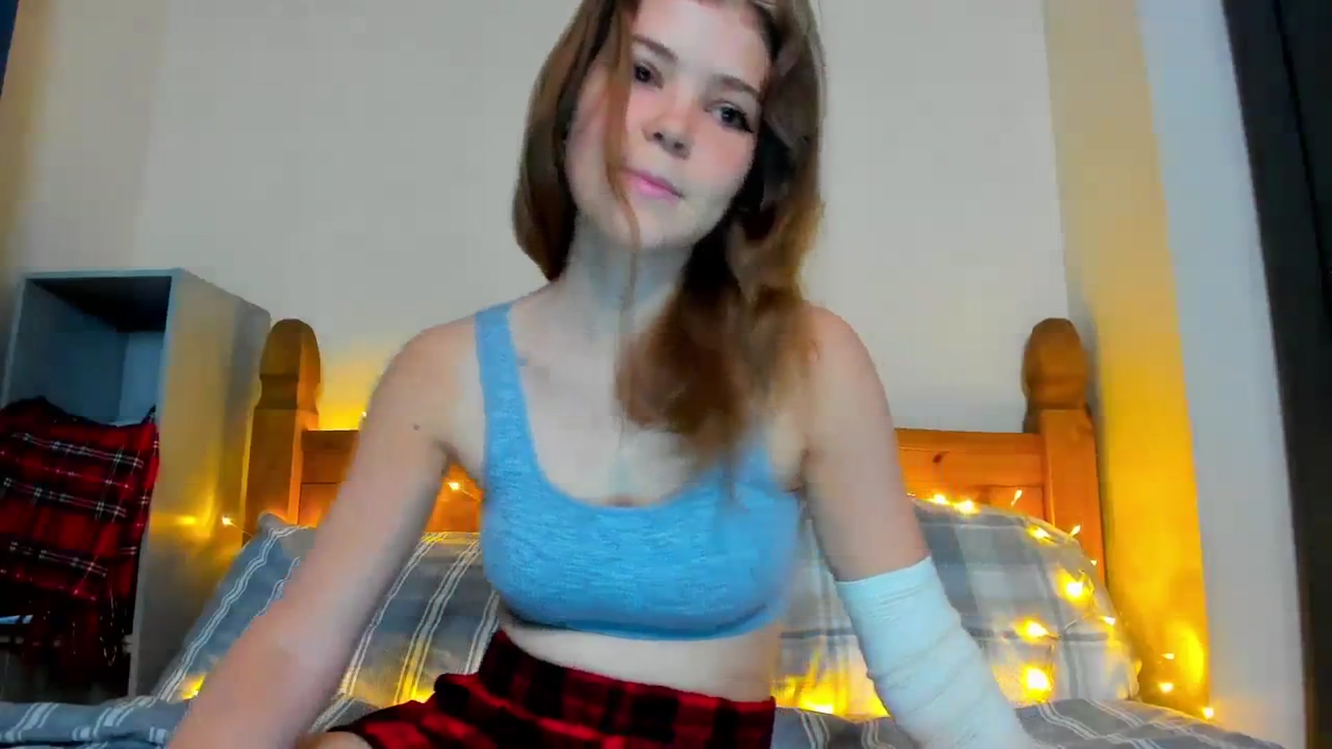 Gallery image thumbnail from EffyShy's myfreecams stream on, 08/08/2023, 16:35 image 3 of 20