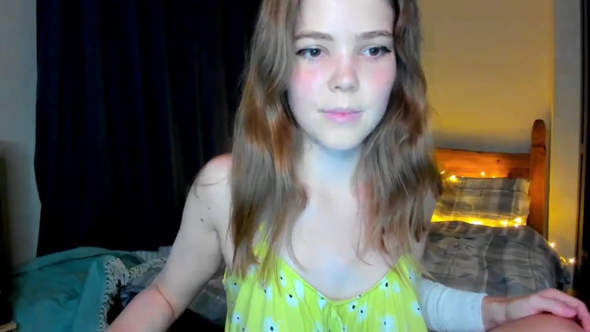 Gallery image thumbnail from EffyShy's myfreecams stream on, 08/22/2023, 22:24 image 12 of 20
