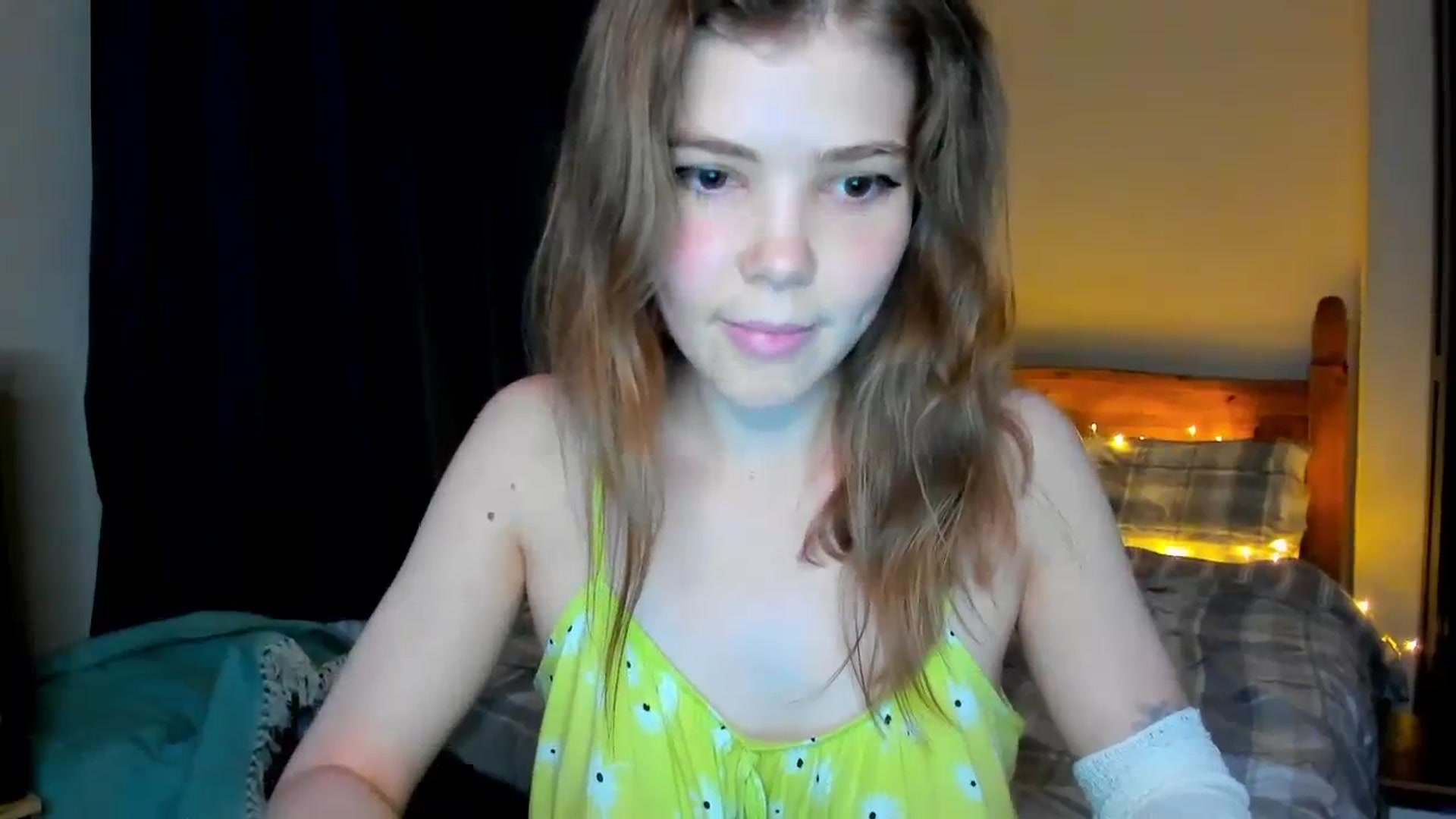 Gallery image thumbnail from EffyShy's myfreecams stream on, 08/22/2023, 22:24 image 13 of 20